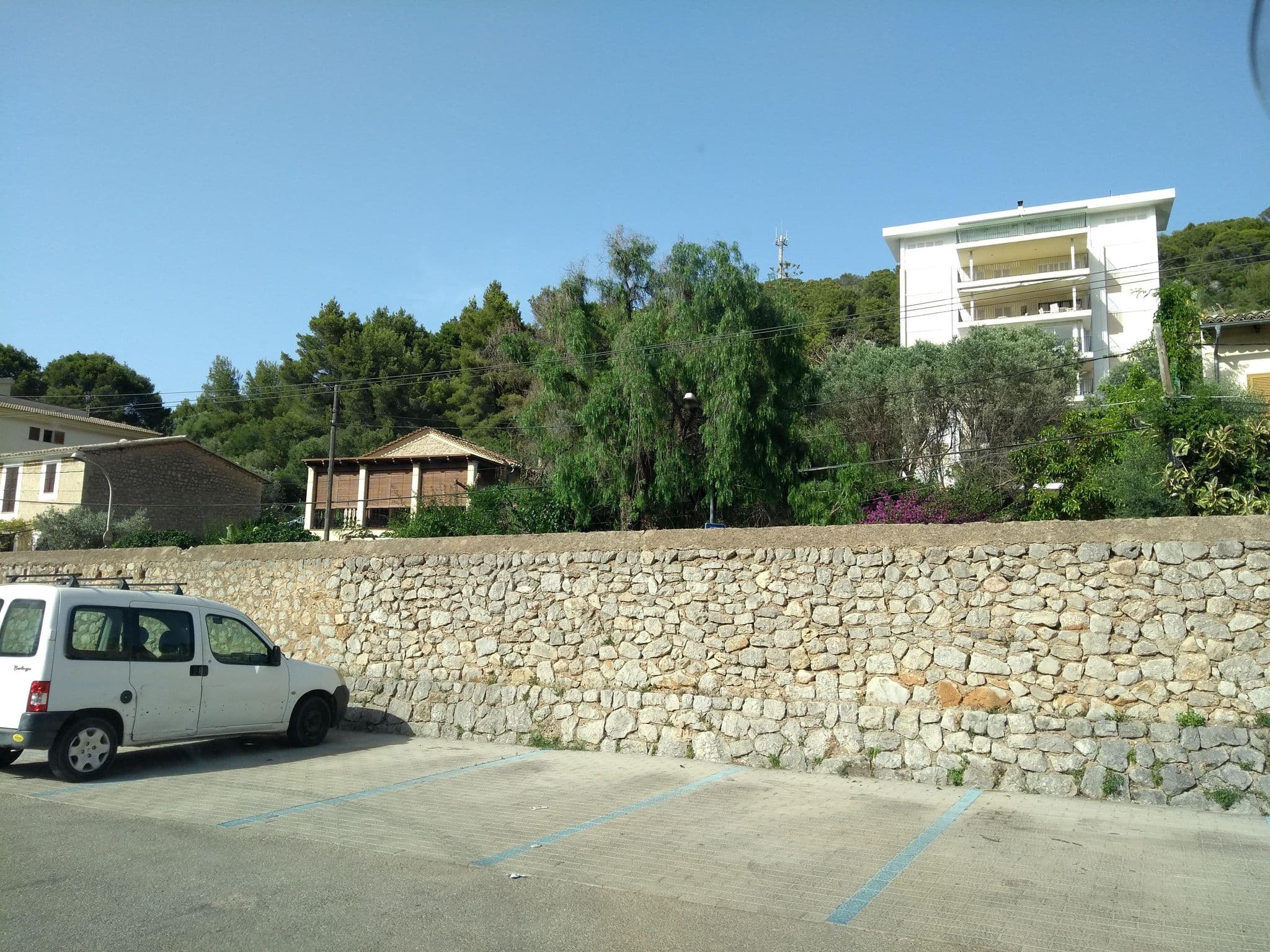 Street view near Hostal Villa Primavera, Port de Sóller — © thetornado76 (CC BY-SA · Mapillary)