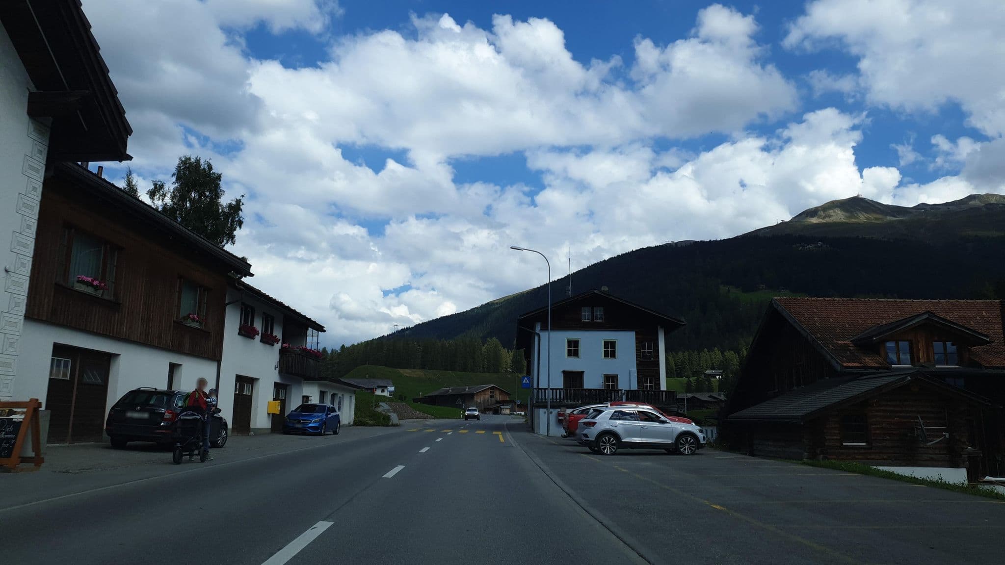 Street view near Landhuus Frauenkirch, Davos — © jopparn (CC BY-SA · Mapillary)