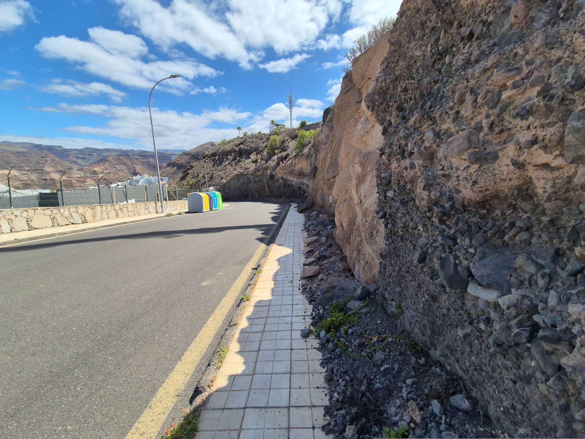 Street view near Apartamentos Malibu, Puerto Rico
