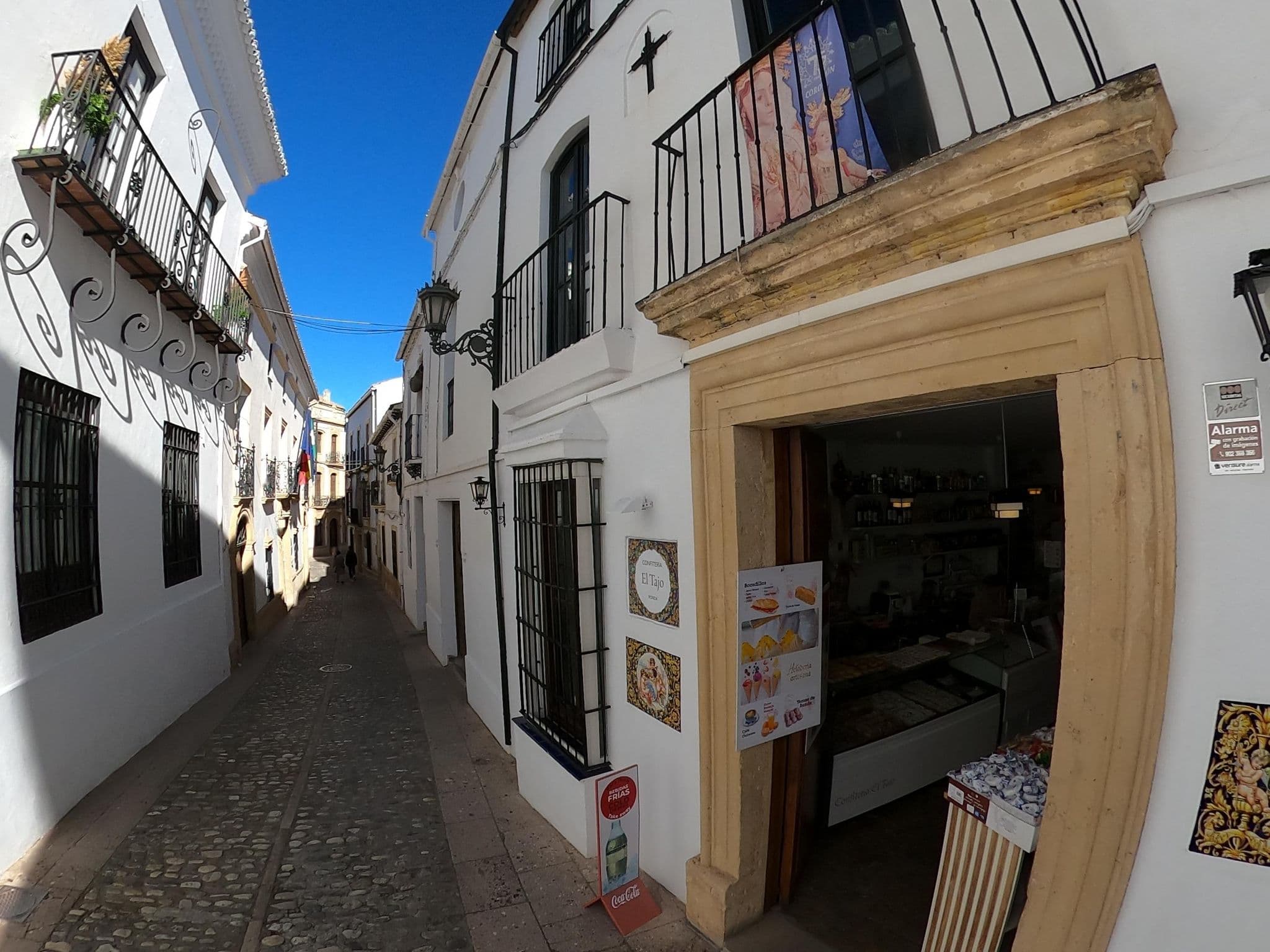 Street view near Casa Palacio Villa Zambra, Ronda — © asturksever (CC BY-SA · Mapillary)