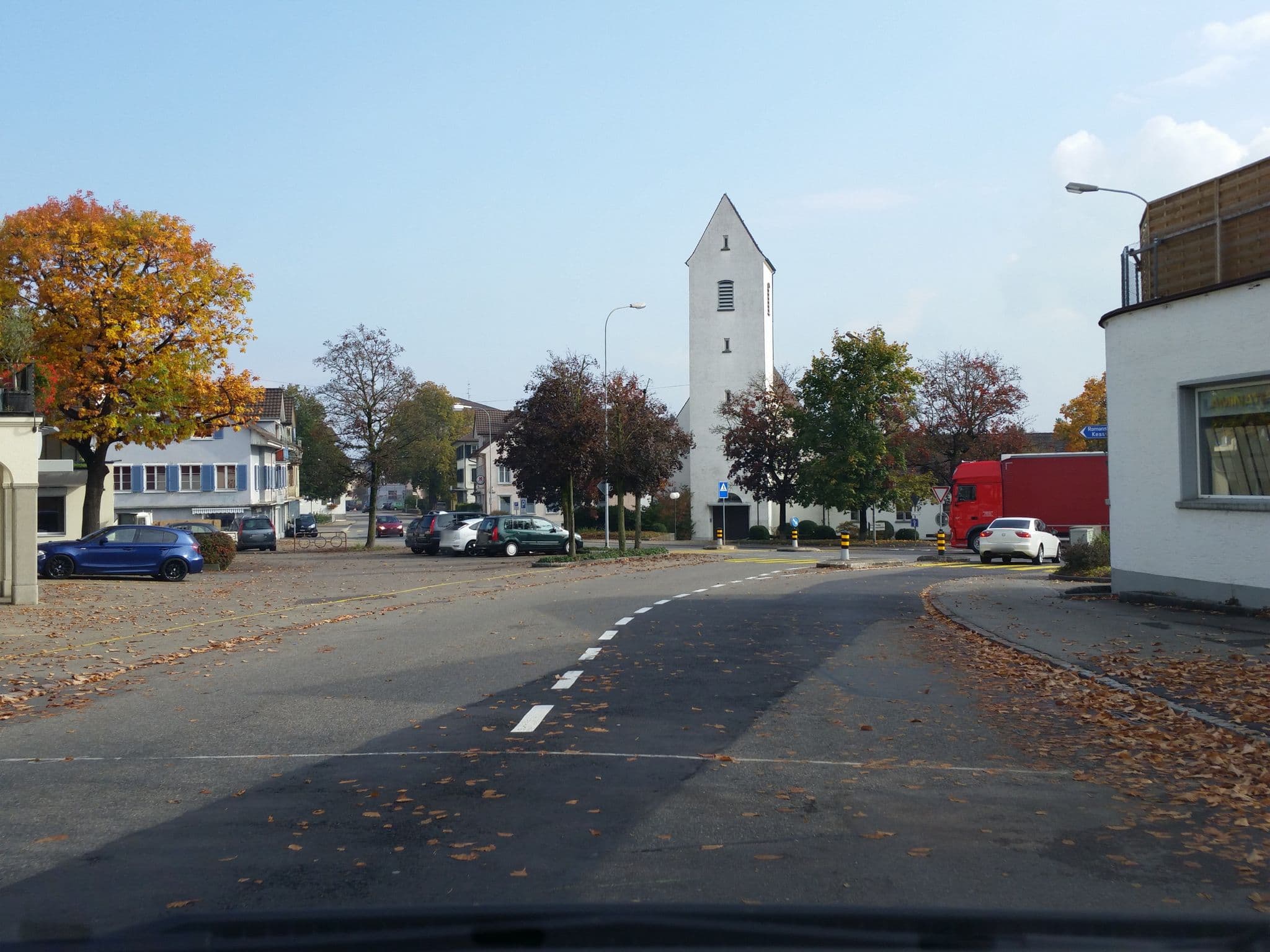 Street view near Gasthaus zum Ochsen, Amriswil — © himmelbuerger (CC BY-SA · Mapillary)