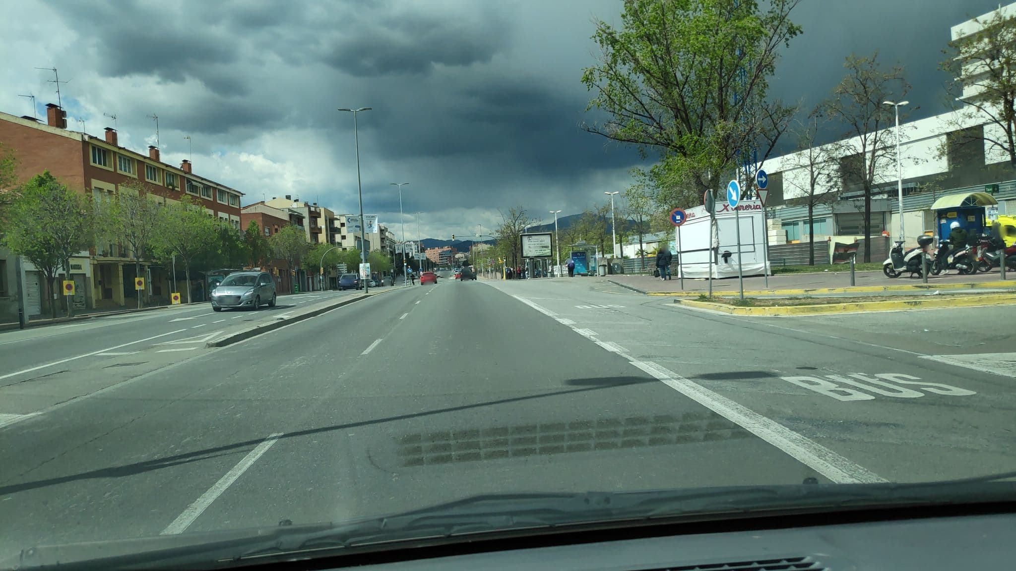 Street view near Hostal Fonda Huix, Sabadell — © albertandaluz (CC BY-SA · Mapillary)