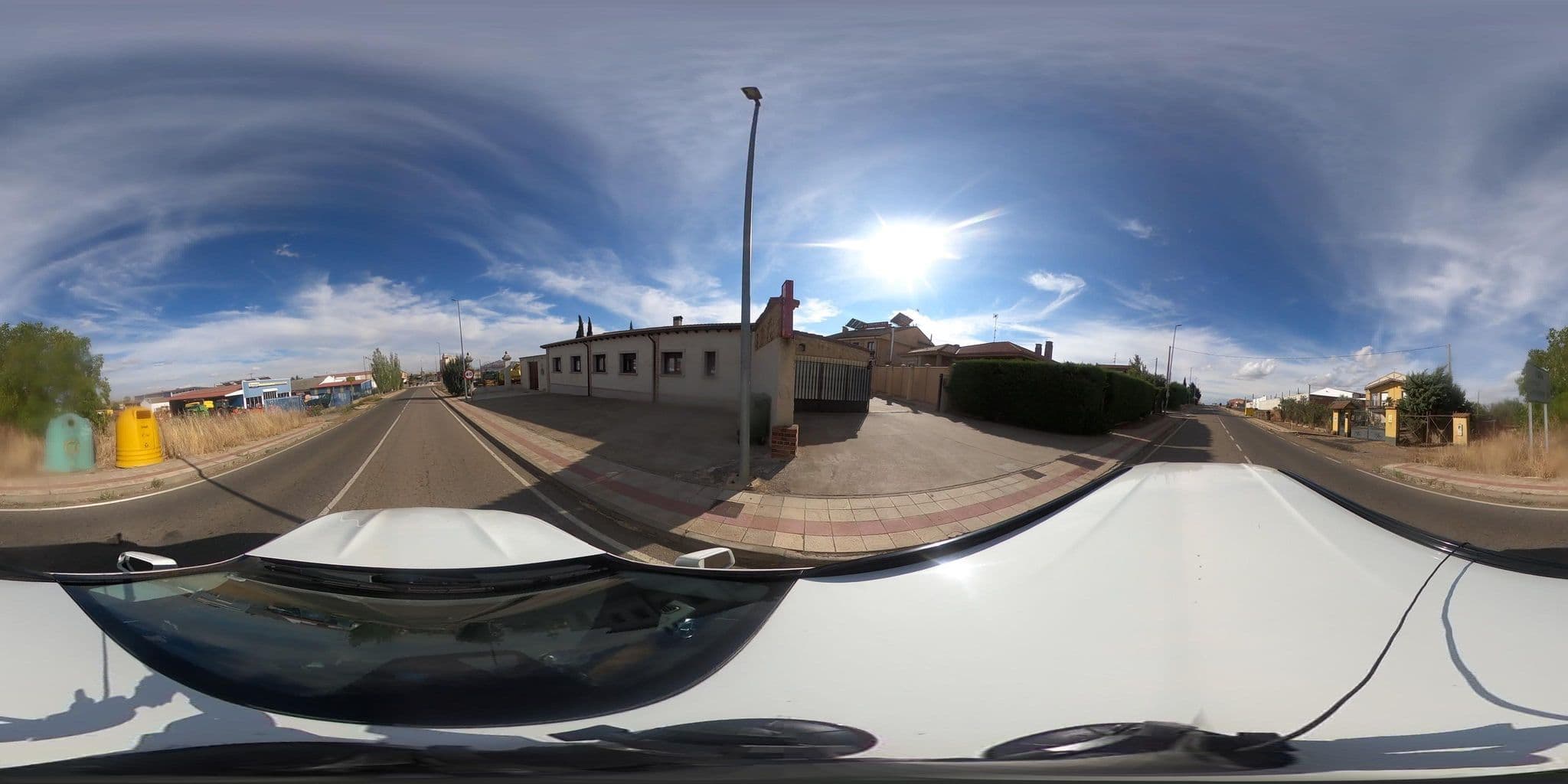 Street view near Hostal Domus Viatoris, Sahagún — © sanjorgepinho (CC BY-SA · Mapillary)