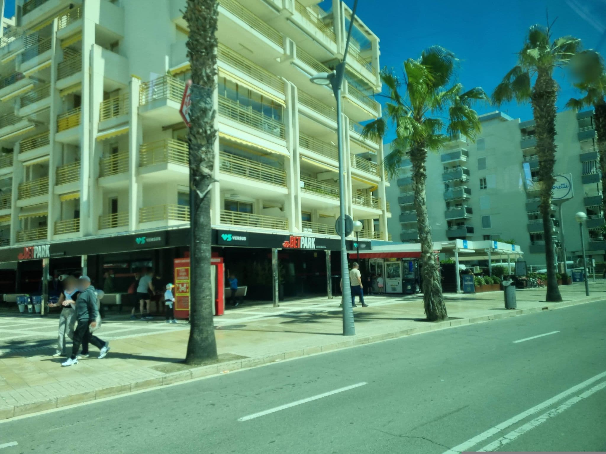 Street view near UHC NOVELTY APARTMENTS, Salou — © Franciscovalera (CC BY-SA · Mapillary)