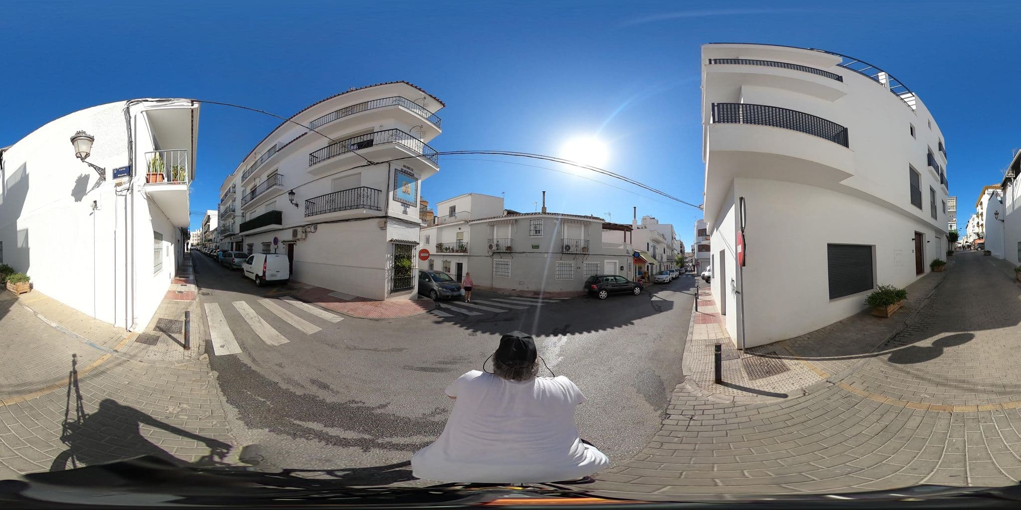 Street view near Hostal Santa Calma, San Pedro Alcántara — © bonhdg (CC BY-SA · Mapillary)