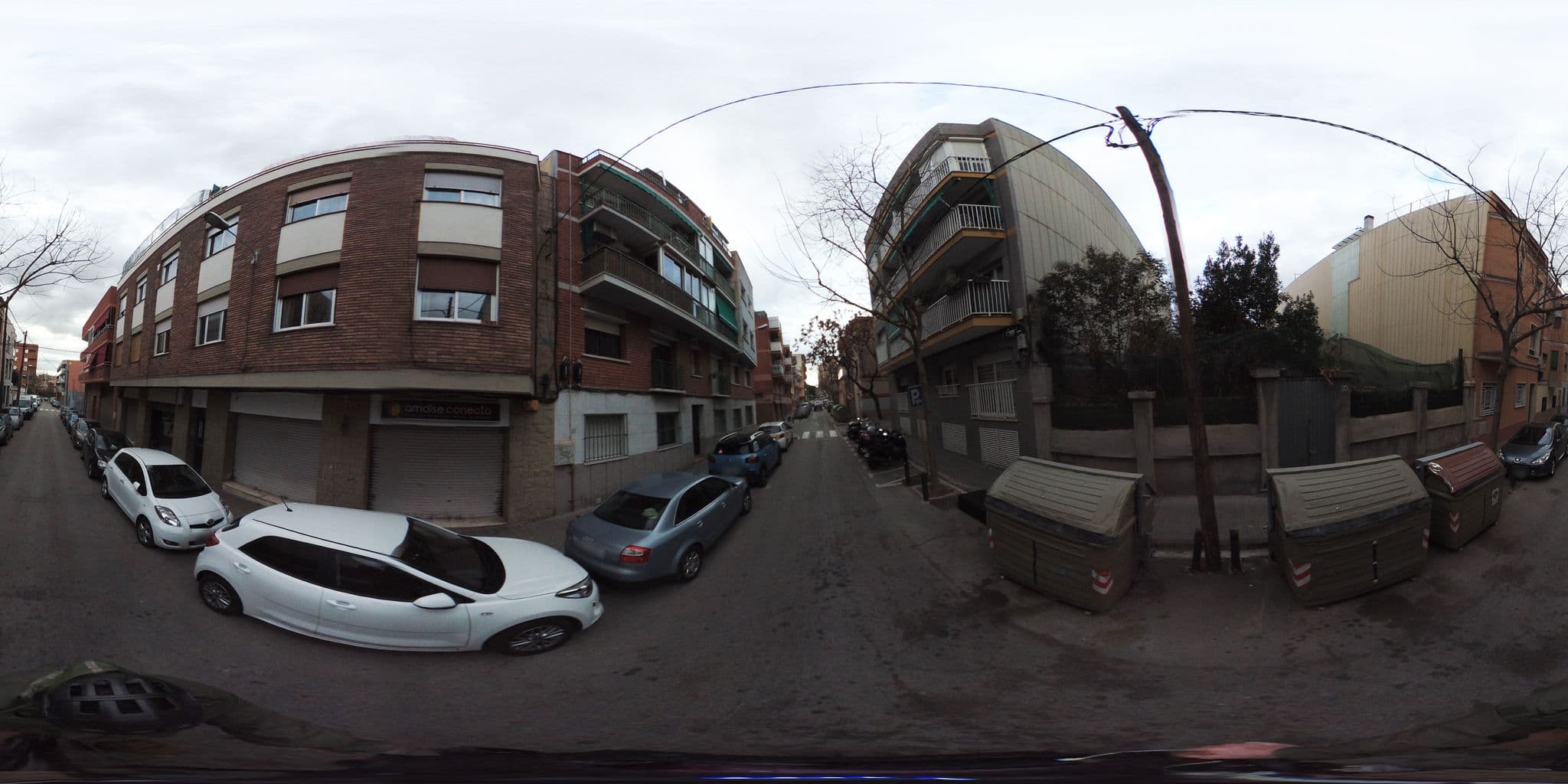 Street view near Ahllenrock: Like a hotel, but only for you!, Sant Joan Despí — © geovelo (CC BY-SA · Mapillary)