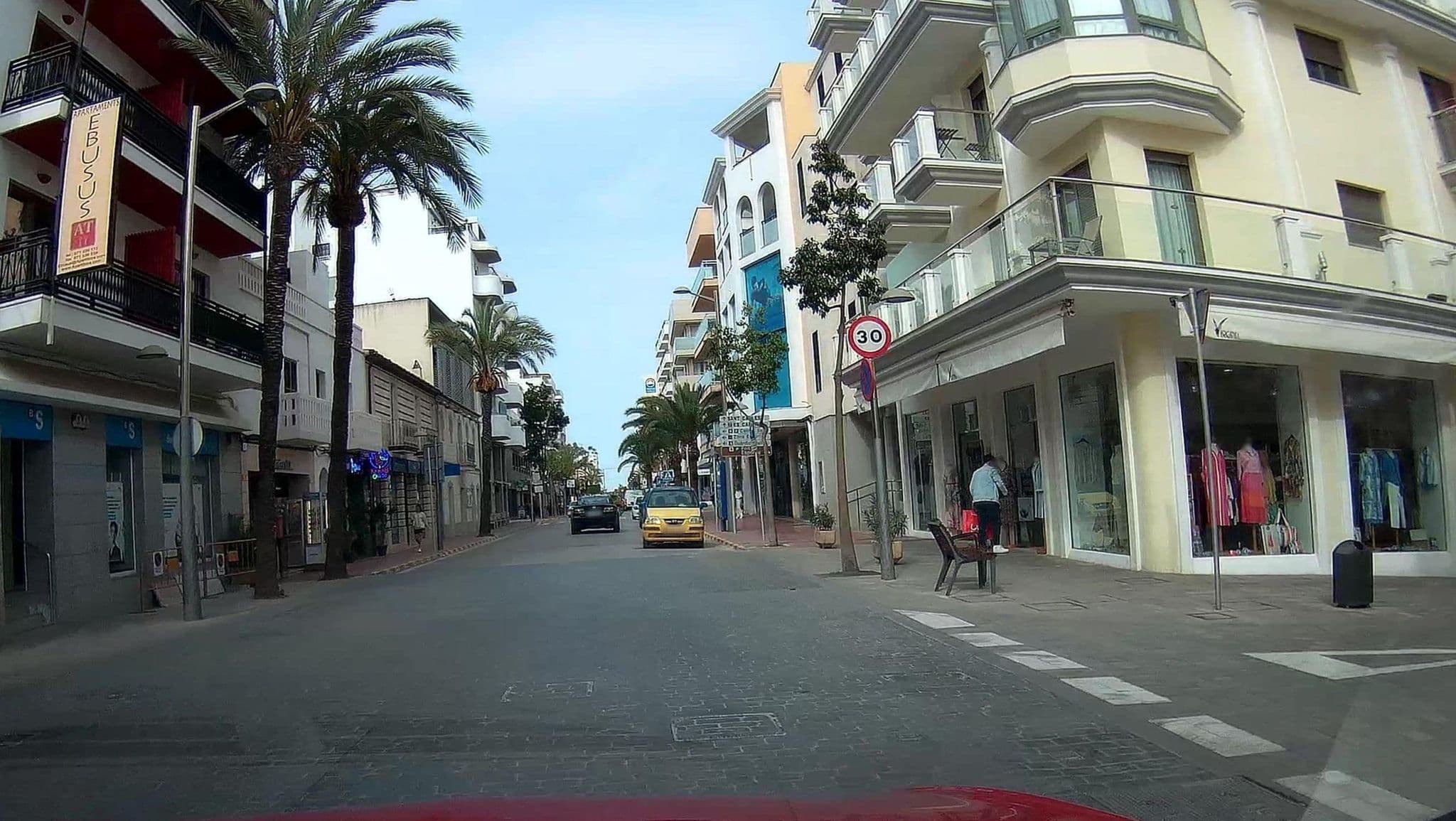 Street view near Apartamentos Ebusus, Santa Eulària des Riu — © micmin1972 (CC BY-SA · Mapillary)