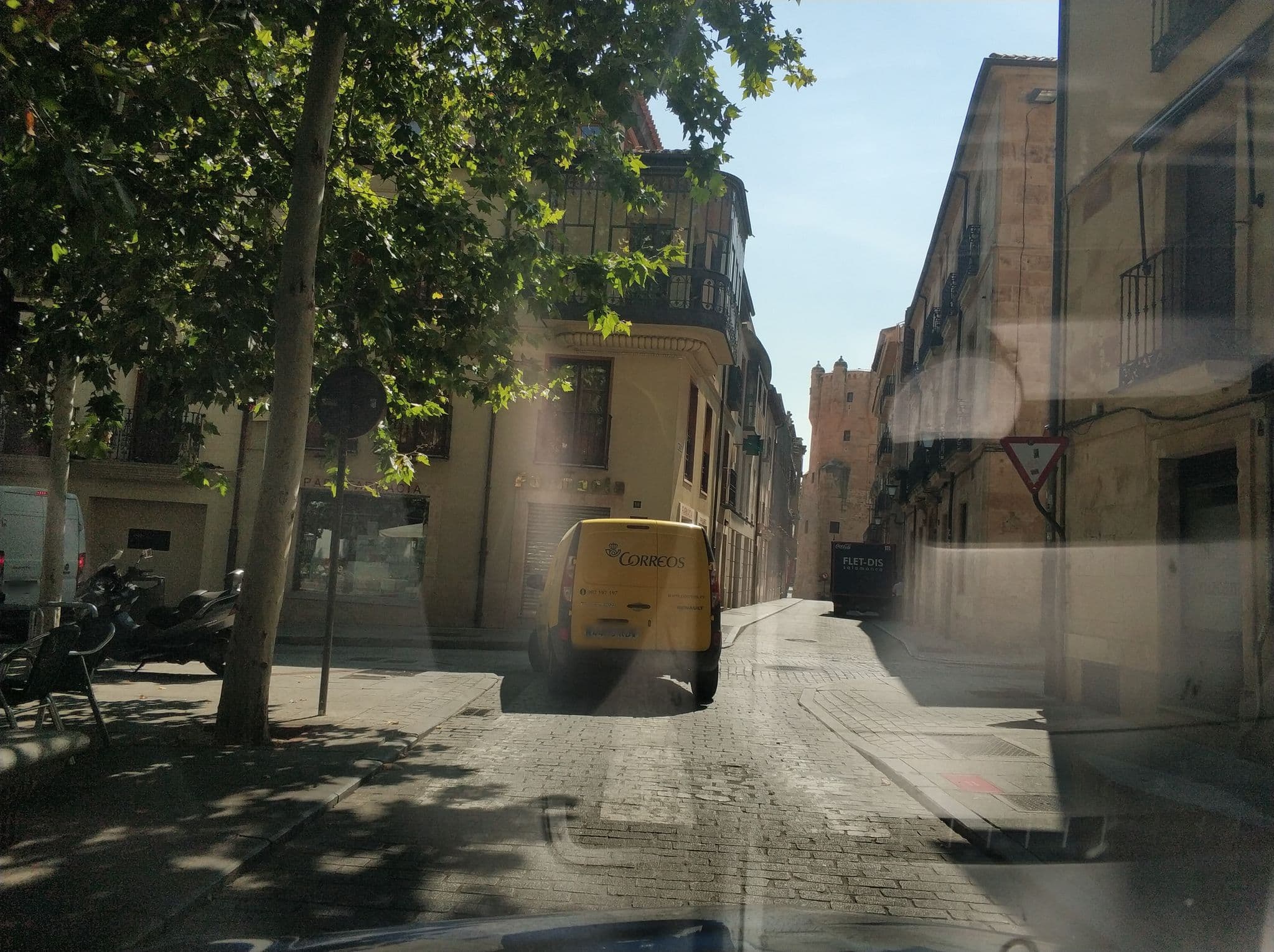 Street view near Hotel Eurostar Hr Confort, Santa Marta de Tormes — © sanchi (CC BY-SA · Mapillary)