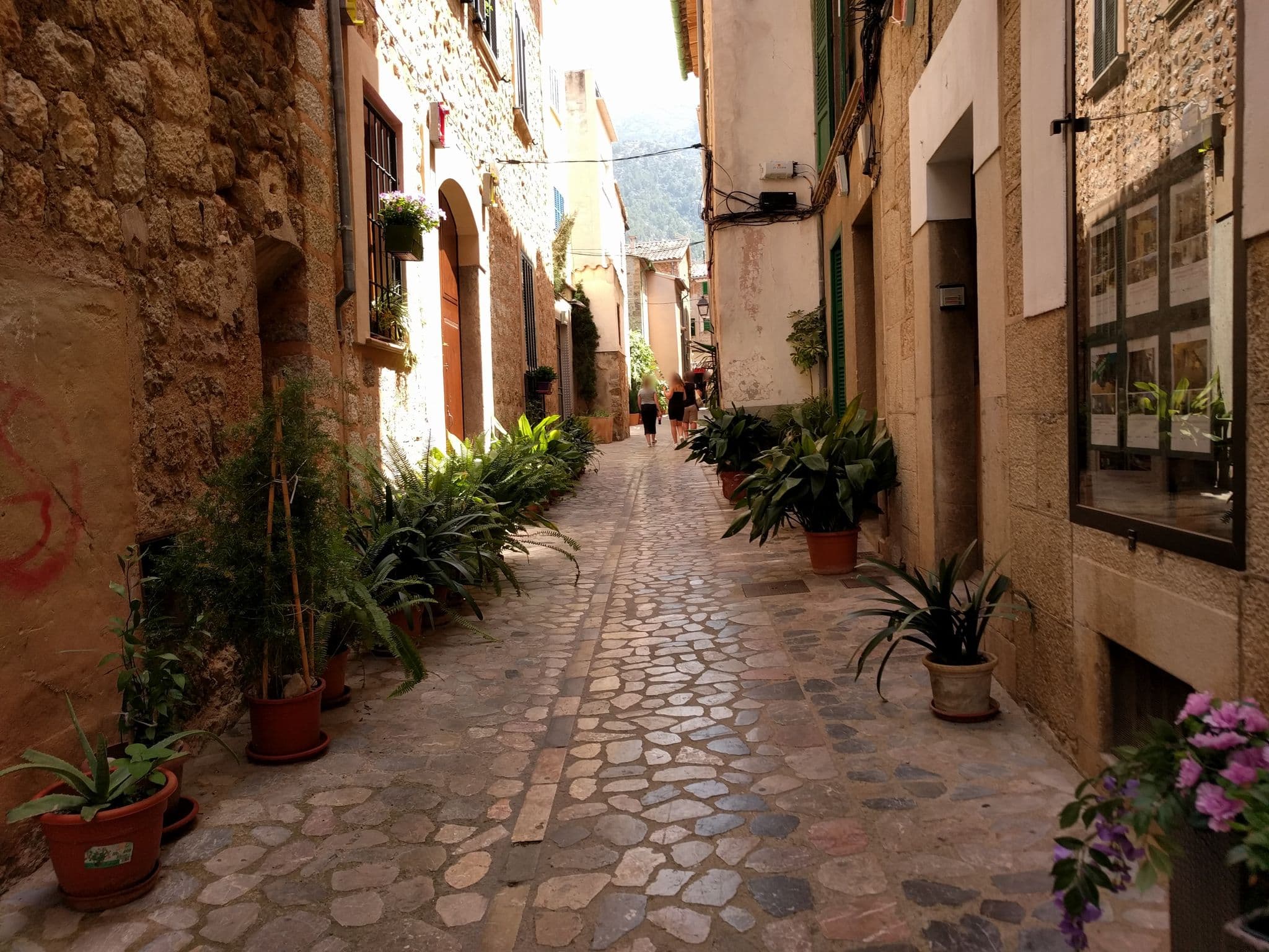 Street view near MOONTEN Boutique Stay, Sóller — © peterneubauer (CC BY-SA · Mapillary)