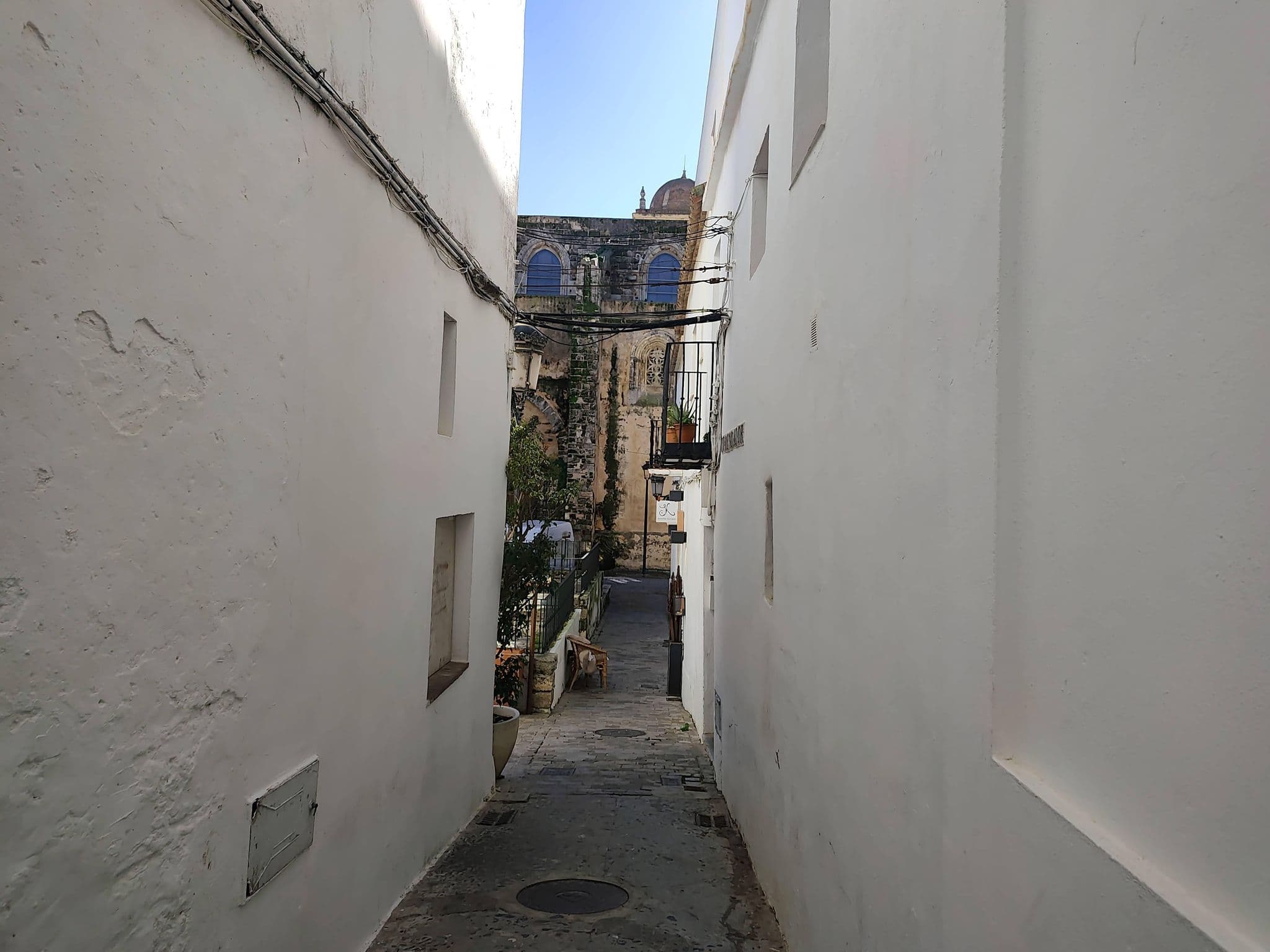 Street view near Hostal La Calzada, Tarifa — © Duro (CC BY-SA · Mapillary)