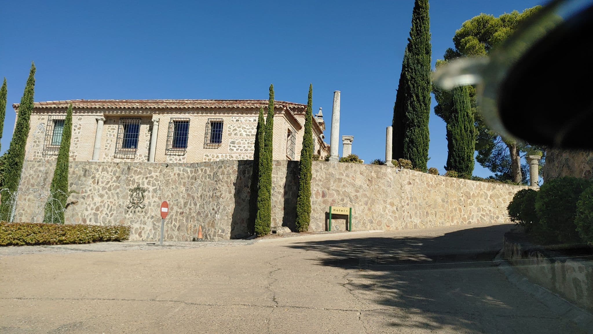 Street view near HOTEL CIGARRAL EL BOSQUE, Toledo — © rainerup (CC BY-SA · Mapillary)