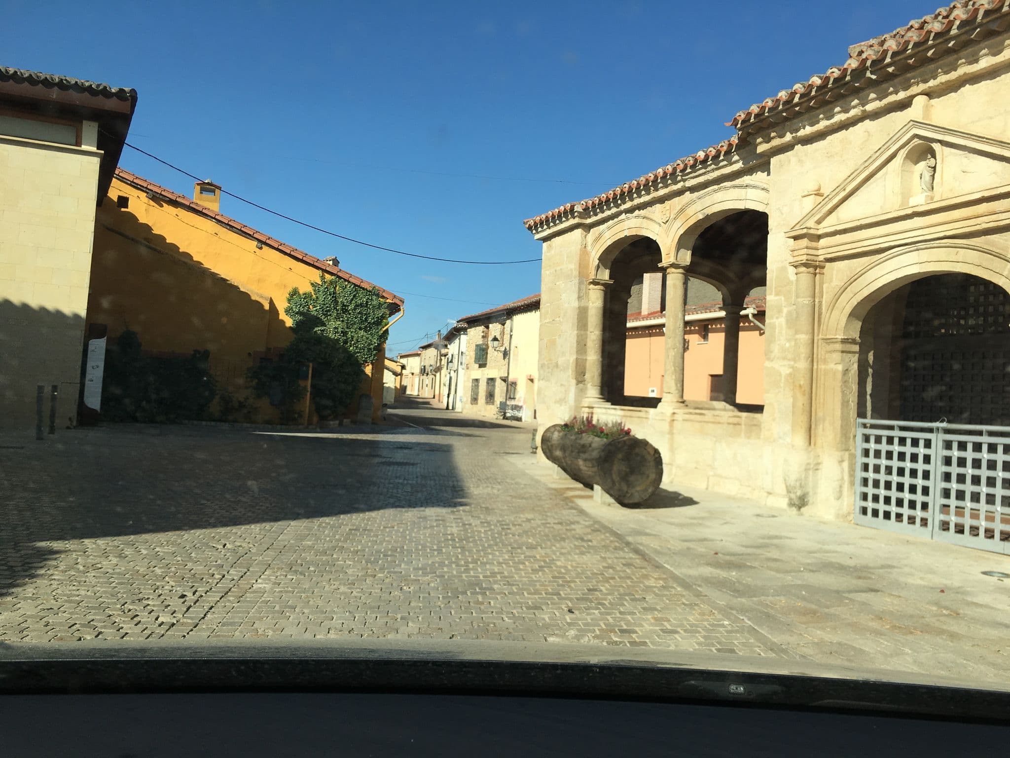 Street view near Hotel Rural Luna Llena, Uceda — © rainerup (CC BY-SA · Mapillary)