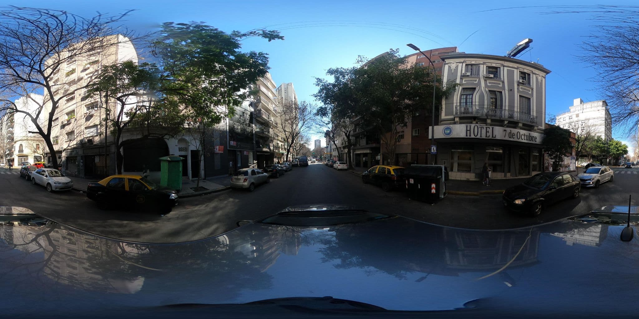 Street view near Hotel 11 de Octubre, Balvanera
