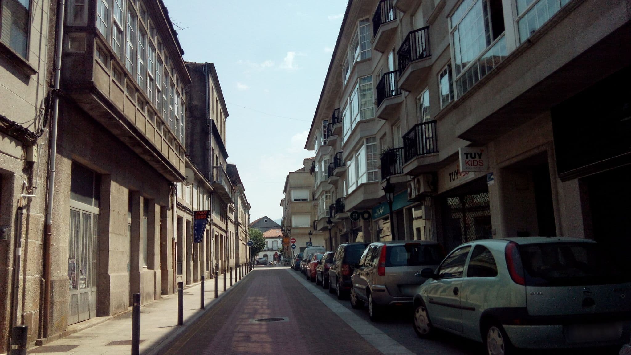 Street view near Hotel Villa Blanca, Tui — © lolailo (CC BY-SA · Mapillary)