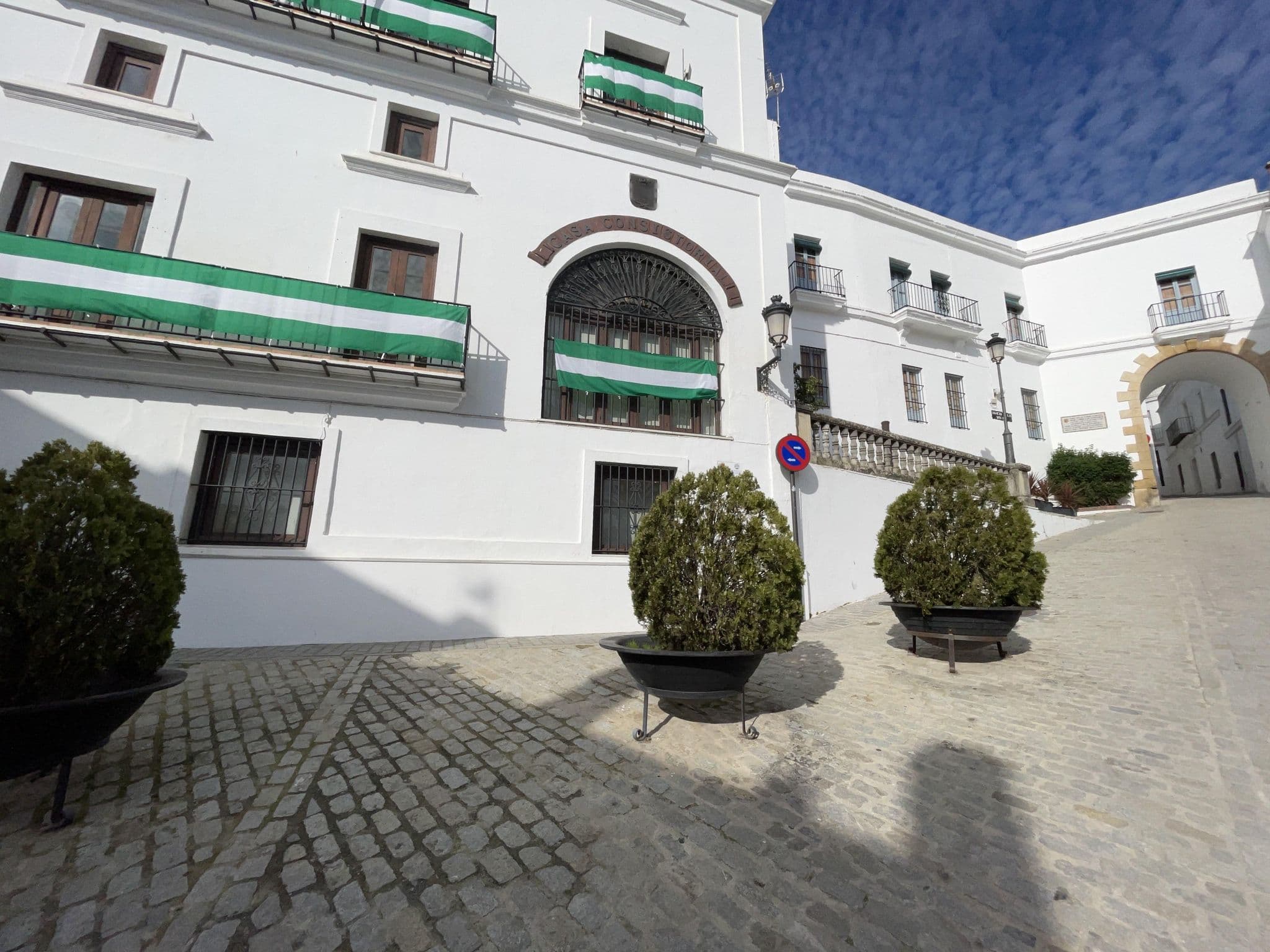Street view near Casablanca Vejer · Spa & Apartamentos, Vejer de la Frontera — © seraq (CC BY-SA · Mapillary)