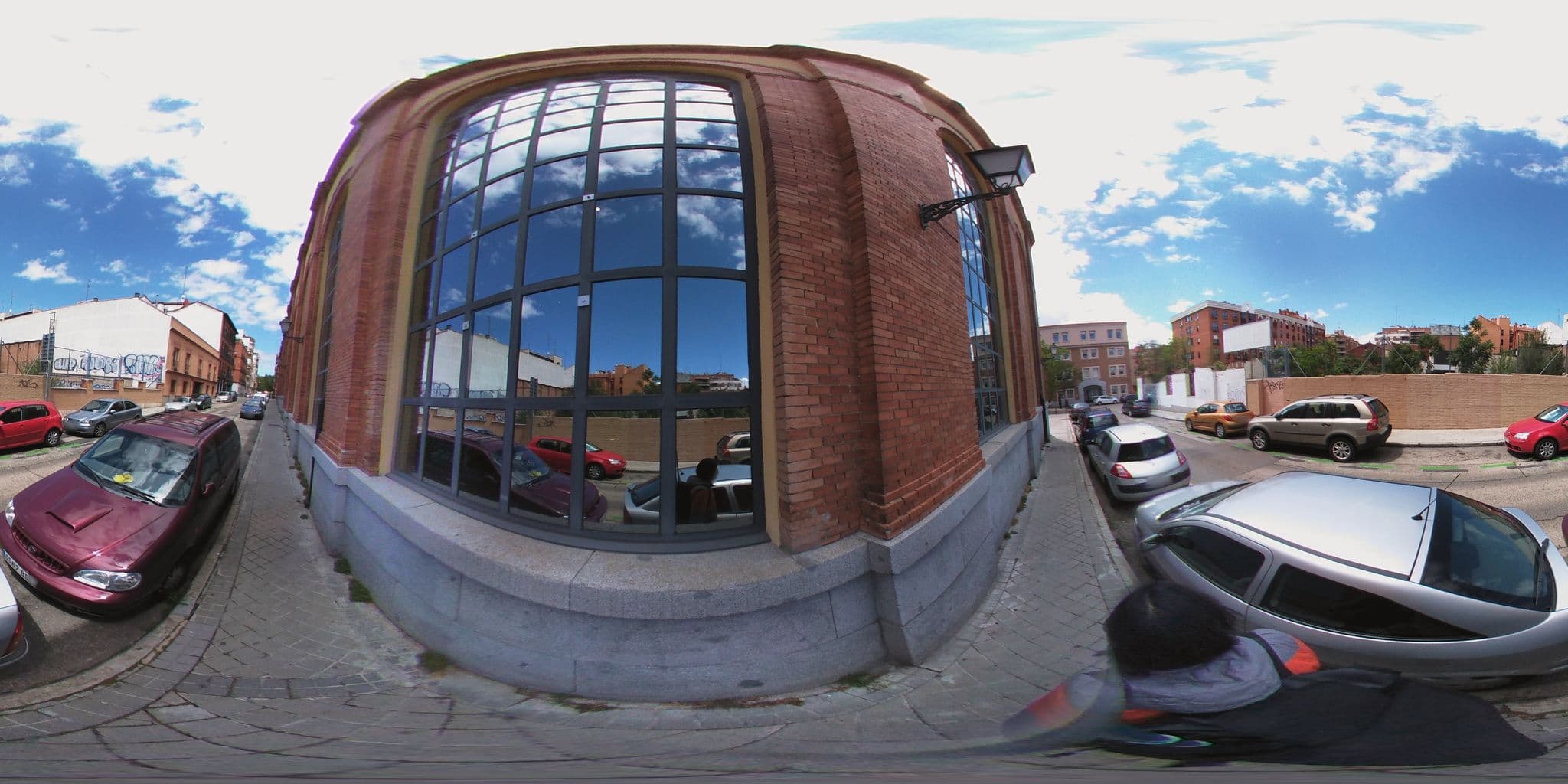 Street view near Vivere Stays - Pricing Technology for your Hotel, Palacio — © ccossio (CC BY-SA · Mapillary)