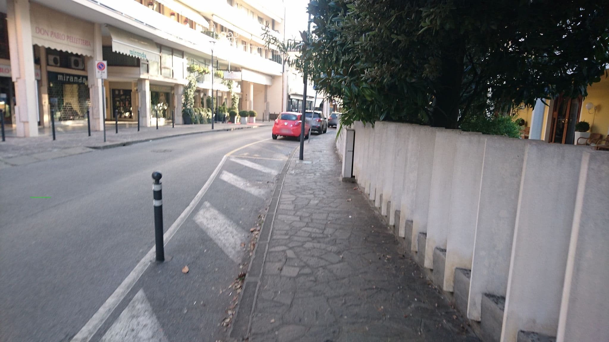 Street view near Hotel Terme Salus, Abano Terme — © voschix (CC BY-SA · Mapillary)