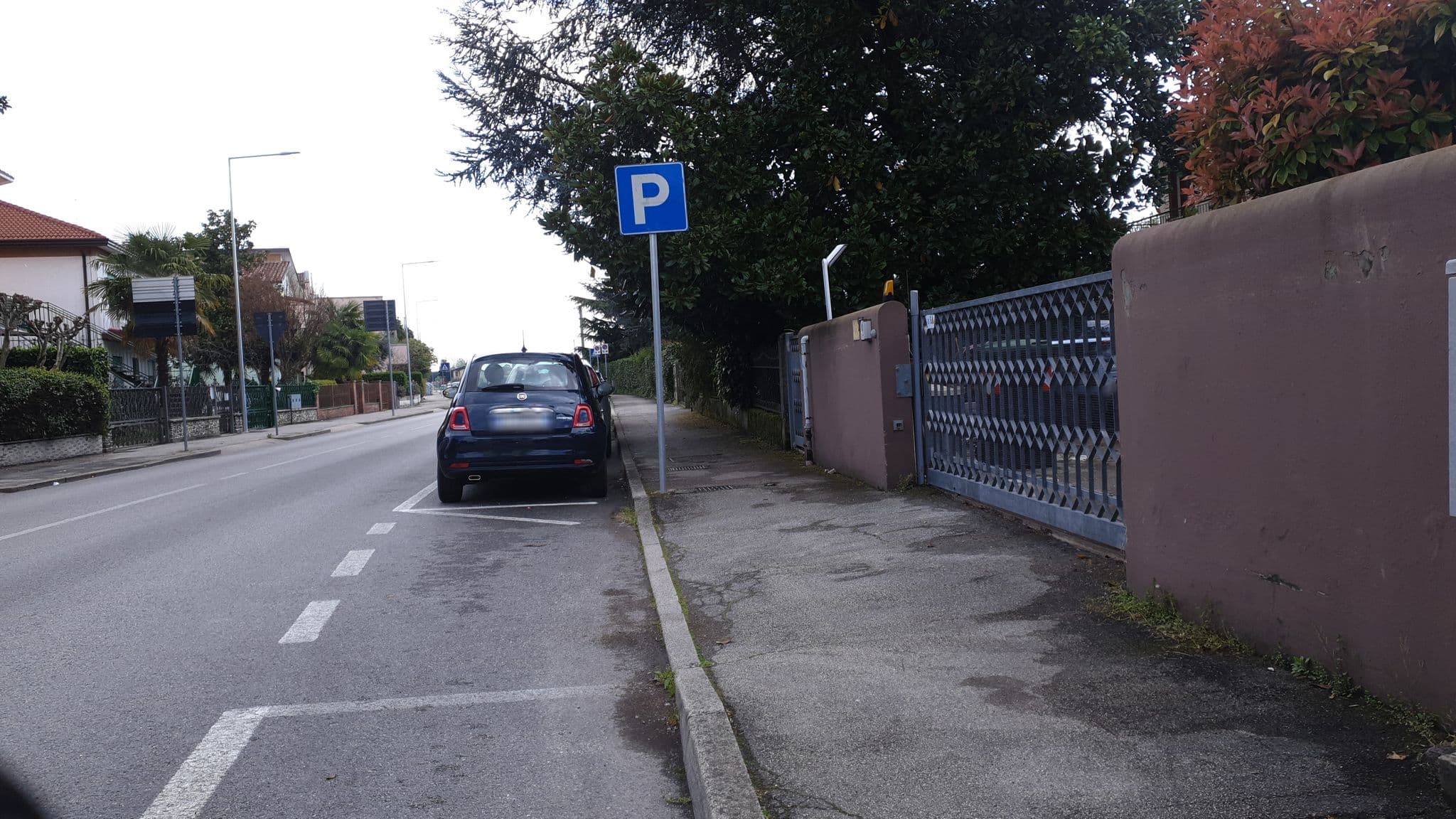 Street view near Lo Zodiaco Hotel, Ristorante Pizzeria & Spa, Abano Terme — © voschix (CC BY-SA · Mapillary)