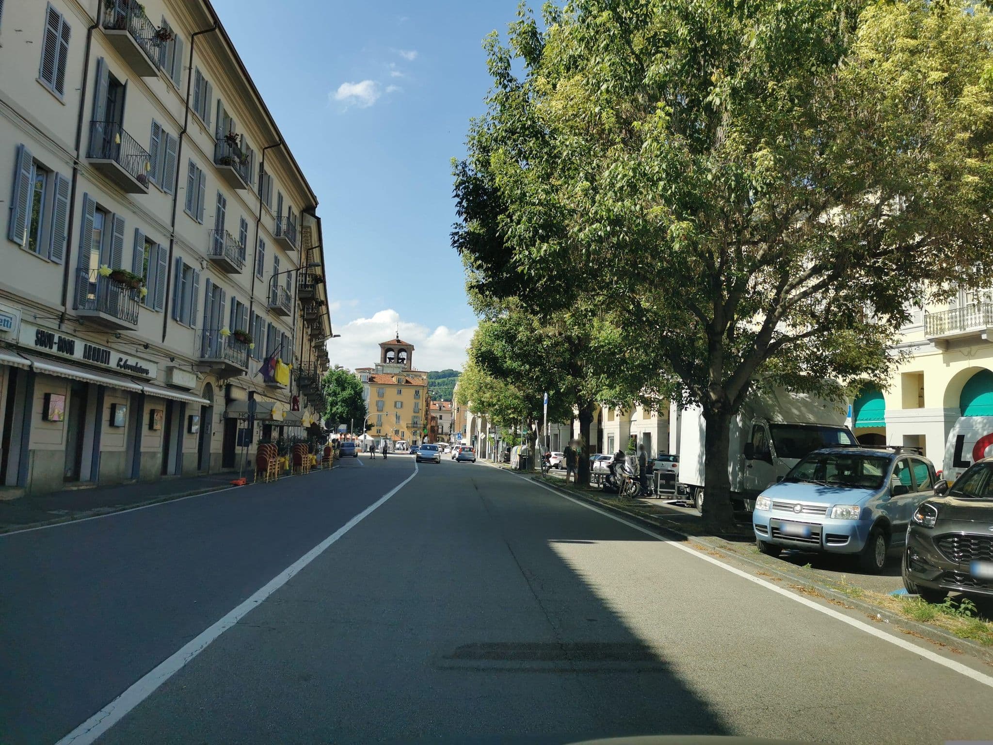 Street view near Albergo Regina, Pinerolo — © canfe (CC BY-SA · Mapillary)