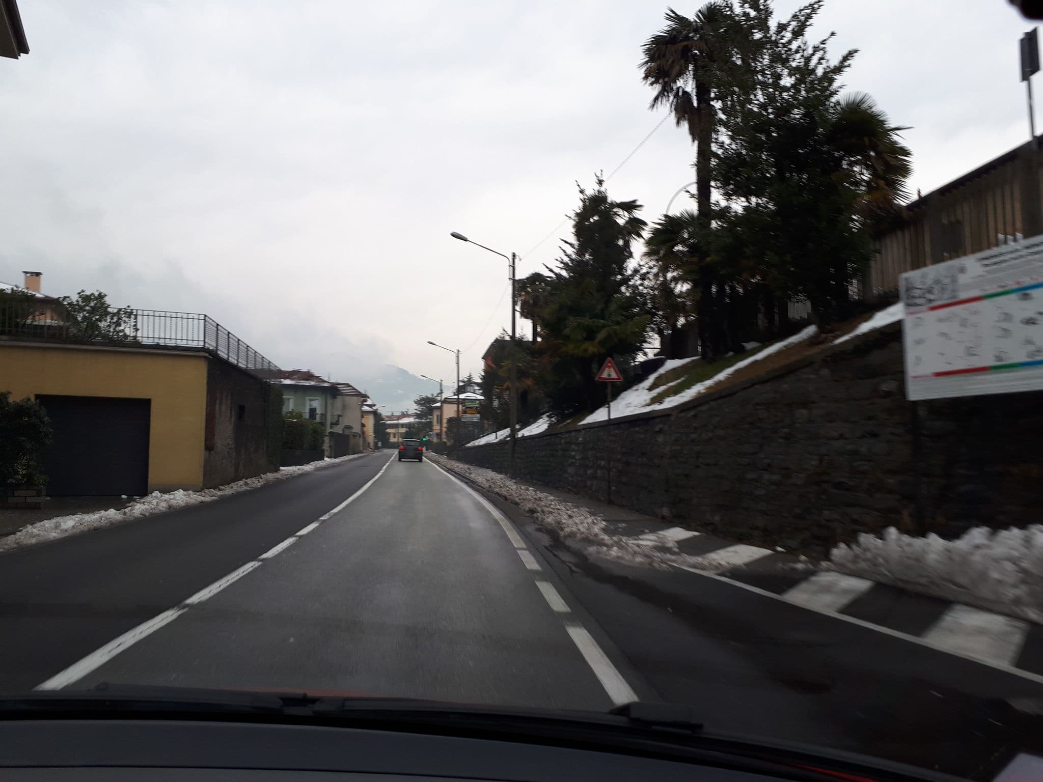 Street view near Hotel Grigna, Mandello del Lario — © kaitu (CC BY-SA · Mapillary)