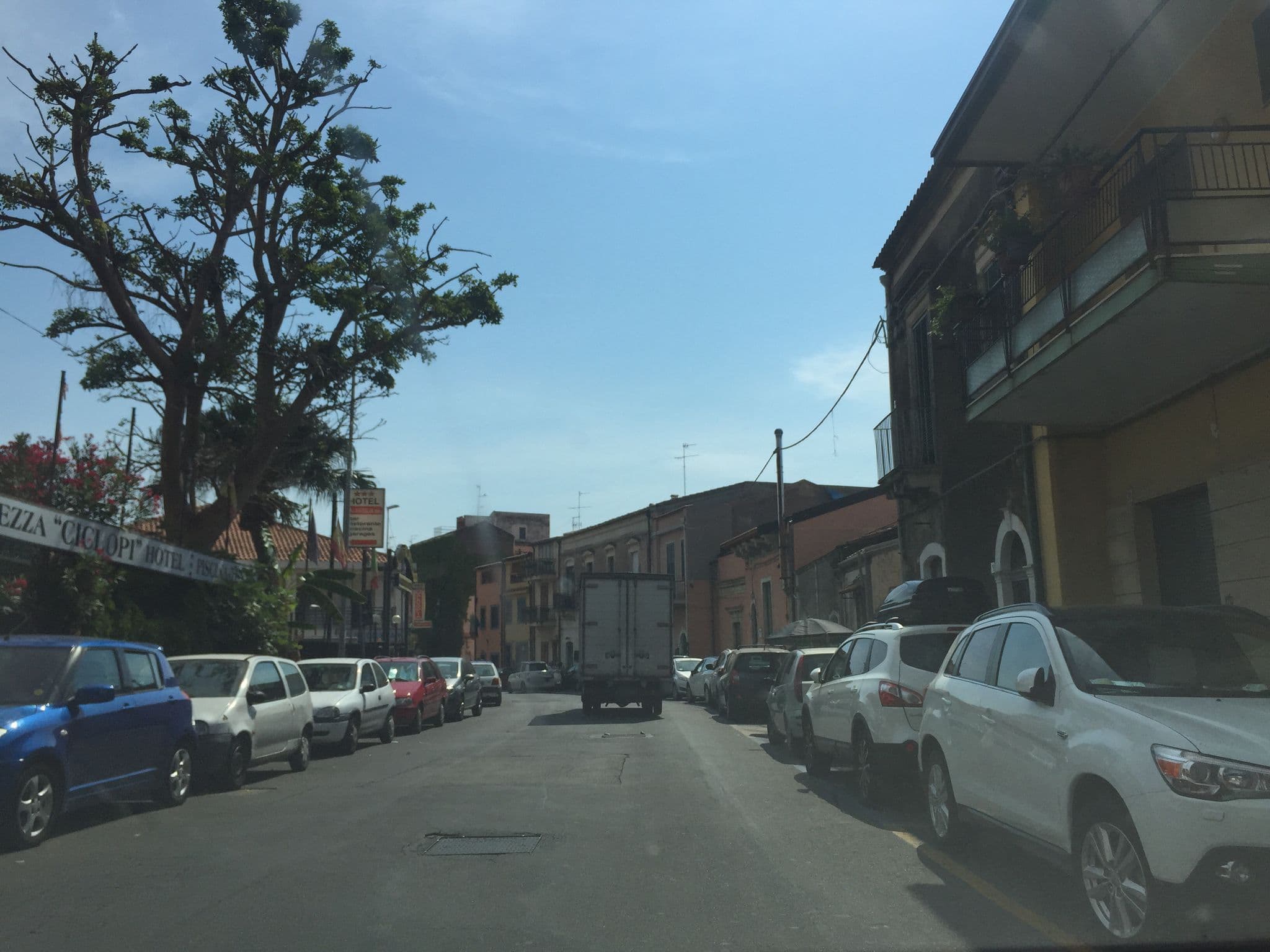 Street view near B&B La Scivola Rooms, Acitrezza — © nisselson (CC BY-SA · Mapillary)