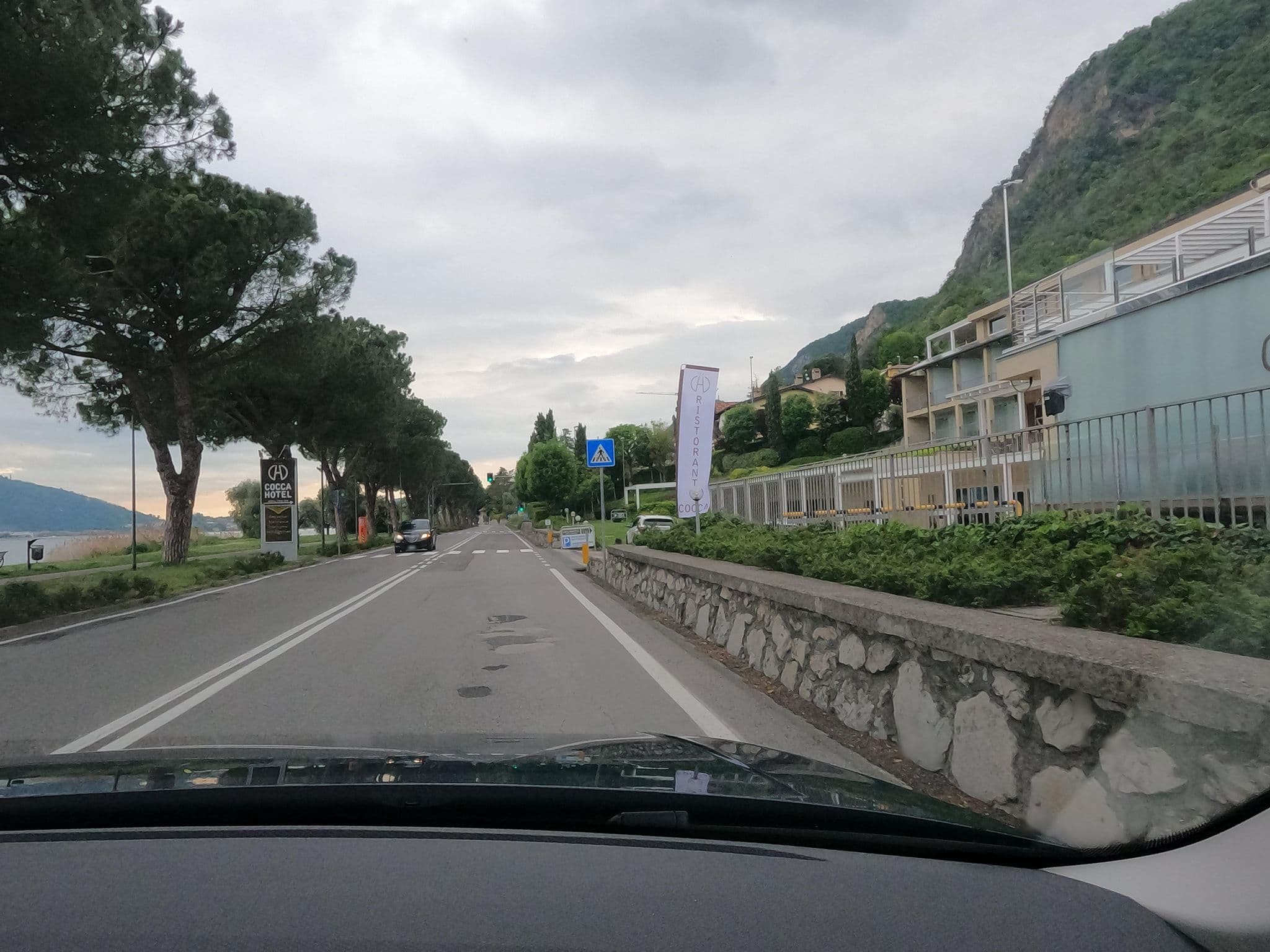 Street view near Cocca Hotel Royal Thai SPA, Predore — © borovac (CC BY-SA · Mapillary)