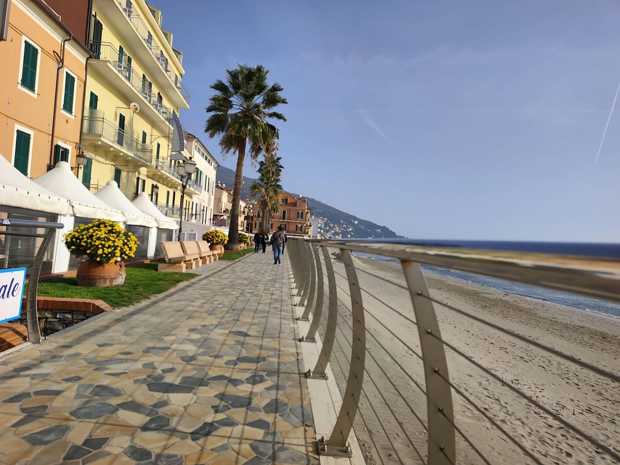 Street view near Hotel Danio Lungomare, Alassio — © Duro (CC BY-SA · Mapillary)