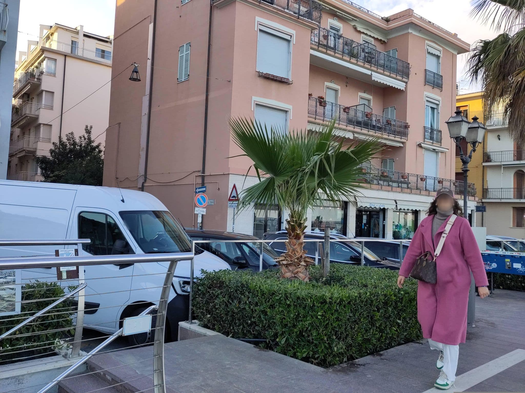 Street view near Hotel West End, Alassio — © marcuscalabresus (CC BY-SA · Mapillary)