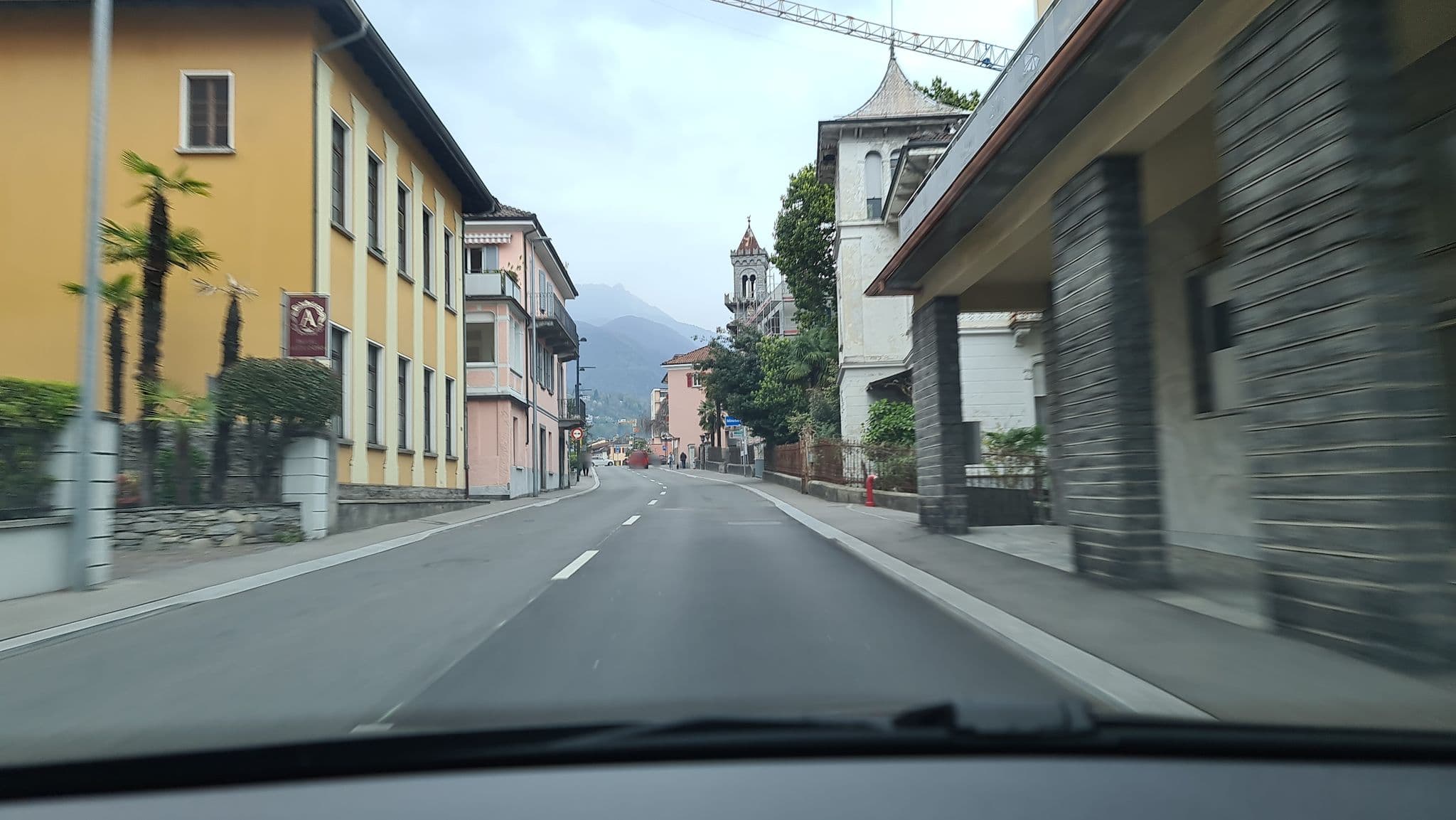 Street view near Alexandra, Muralto — © alexanderar (CC BY-SA · Mapillary)