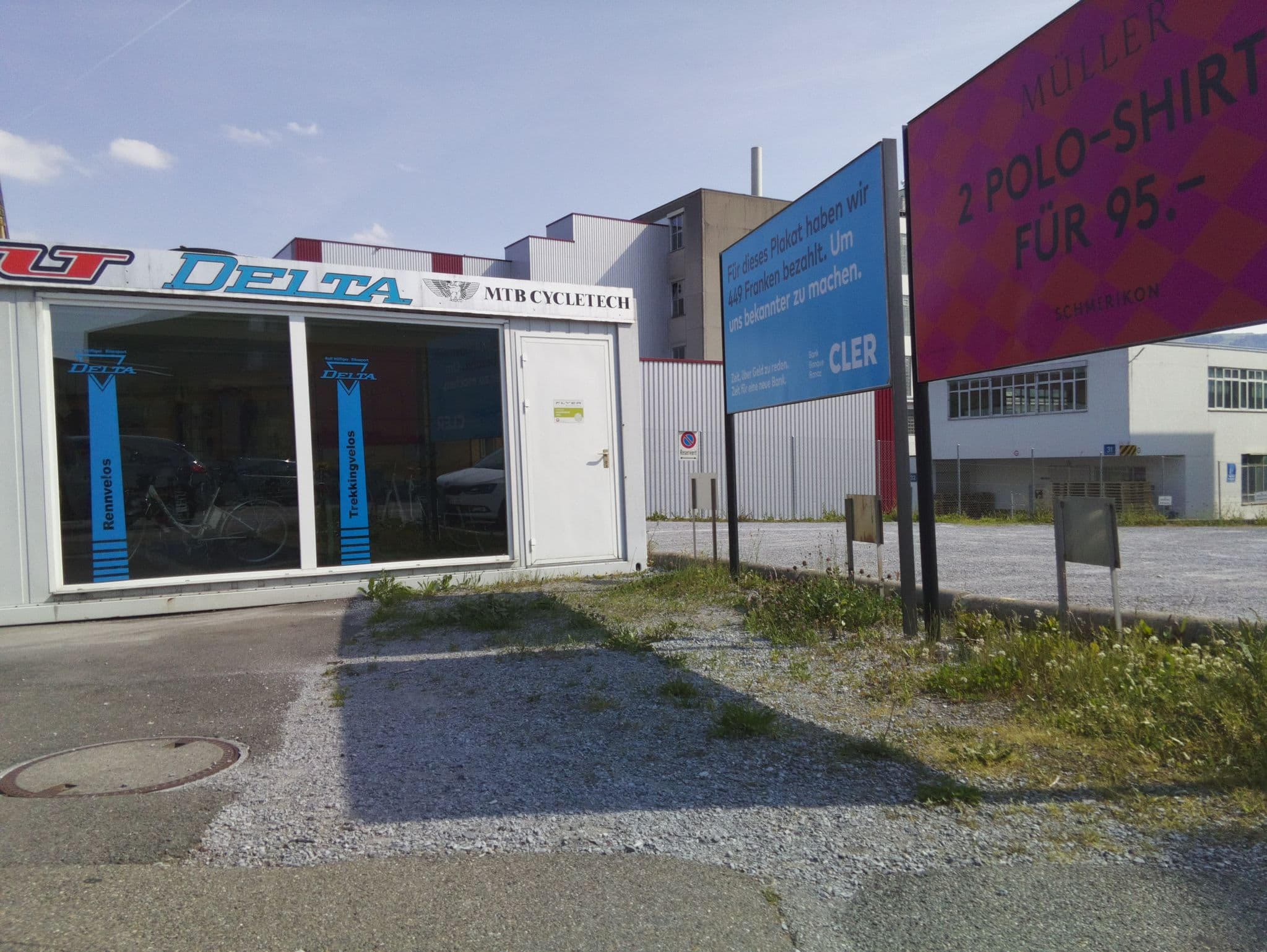 Street view near Moxy Rapperswil, Rapperswil — © lto (CC BY-SA · Mapillary)