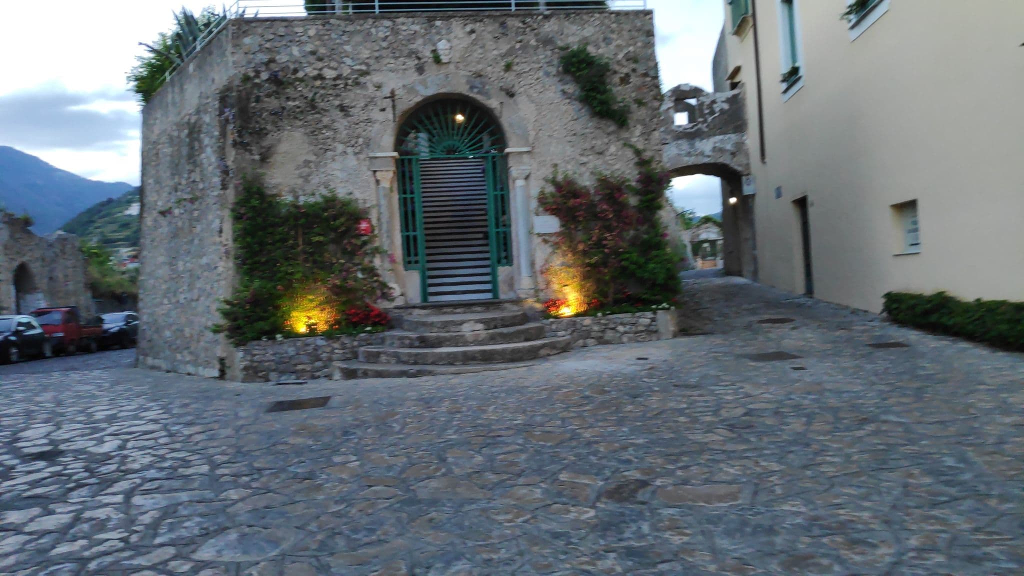Street view near Caruso, A Belmond Hotel, Amalfi Coast, Ravello — © marcuscalabresus (CC BY-SA · Mapillary)