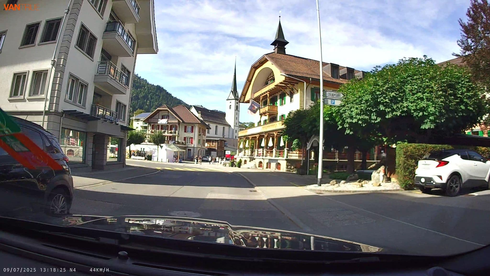 Street view near Kurhaus Flühli, Flühli — © fcignat (CC BY-SA · Mapillary)