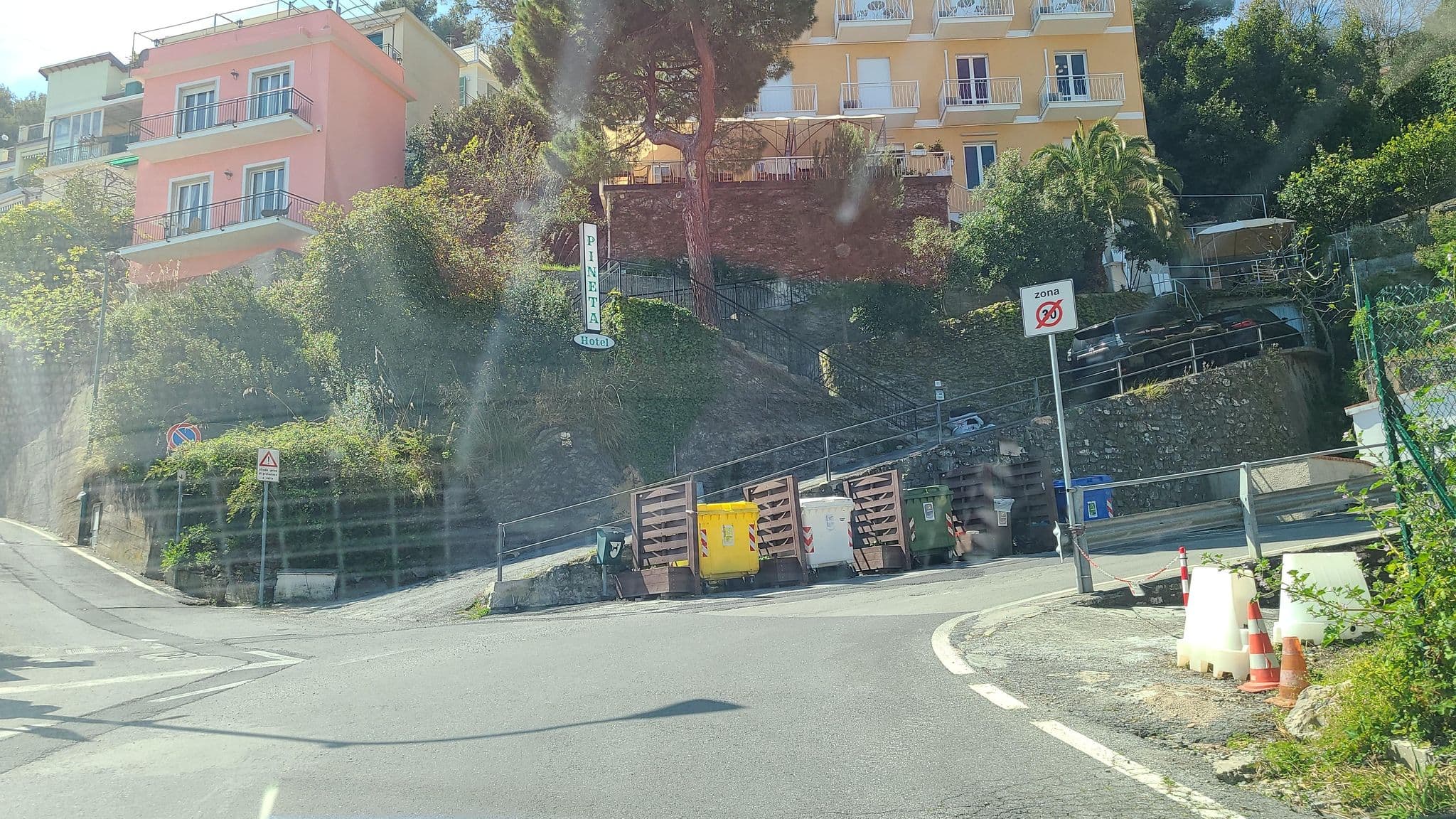 Street view near Hotel Tritone, Laigueglia — © chrisbeddow (CC BY-SA · Mapillary)