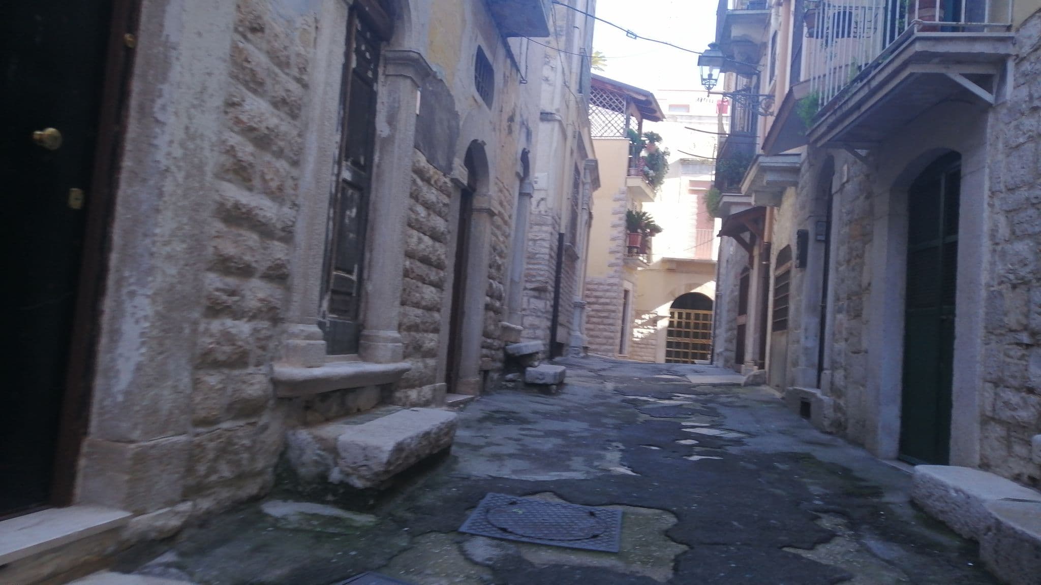 Street view near Il cortile degli ulivi, Andria — © mik12 (CC BY-SA · Mapillary)