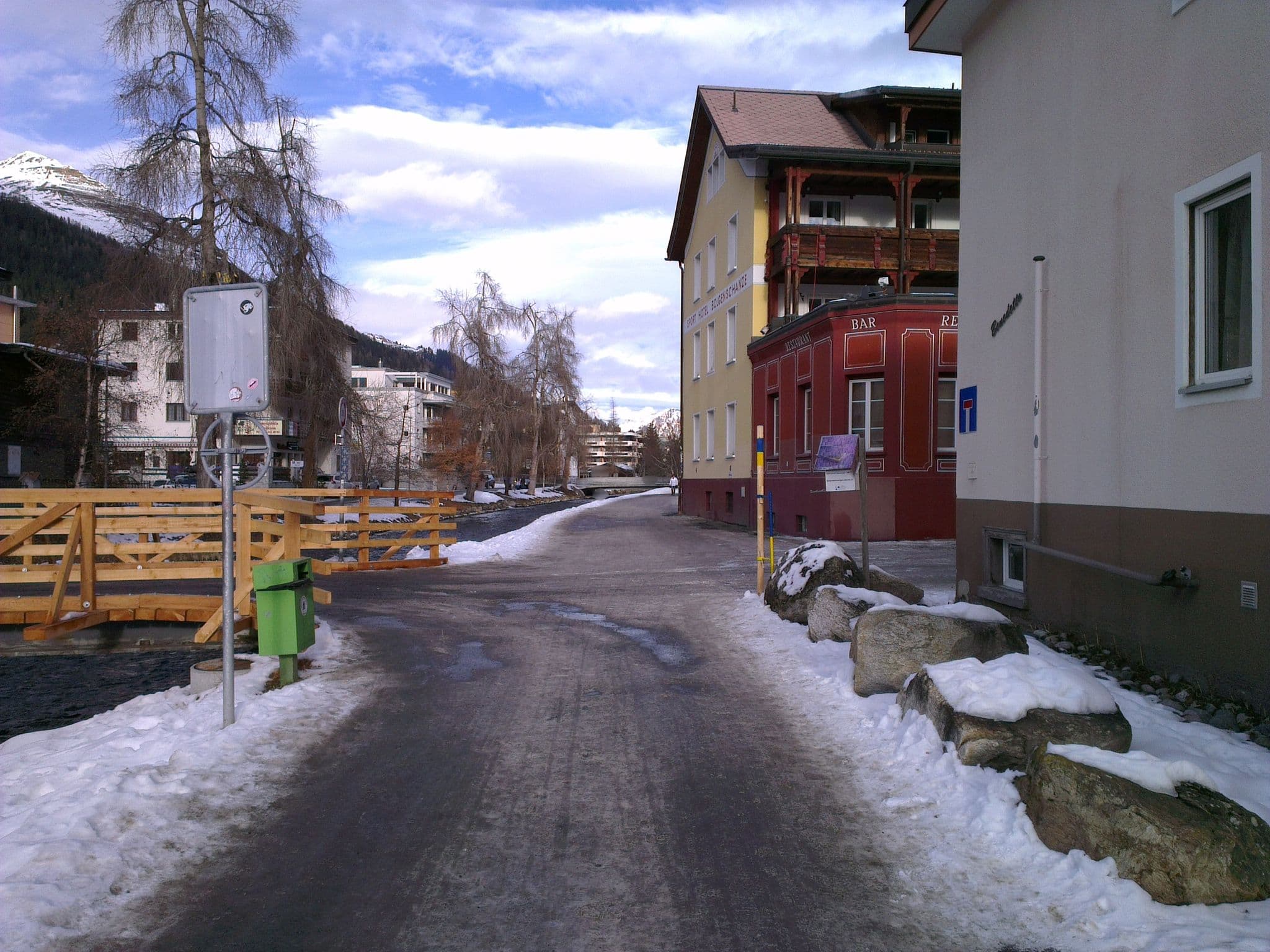 Street view near Compagnoni Ferienwohnungen, Davos — © jesolem (CC BY-SA · Mapillary)