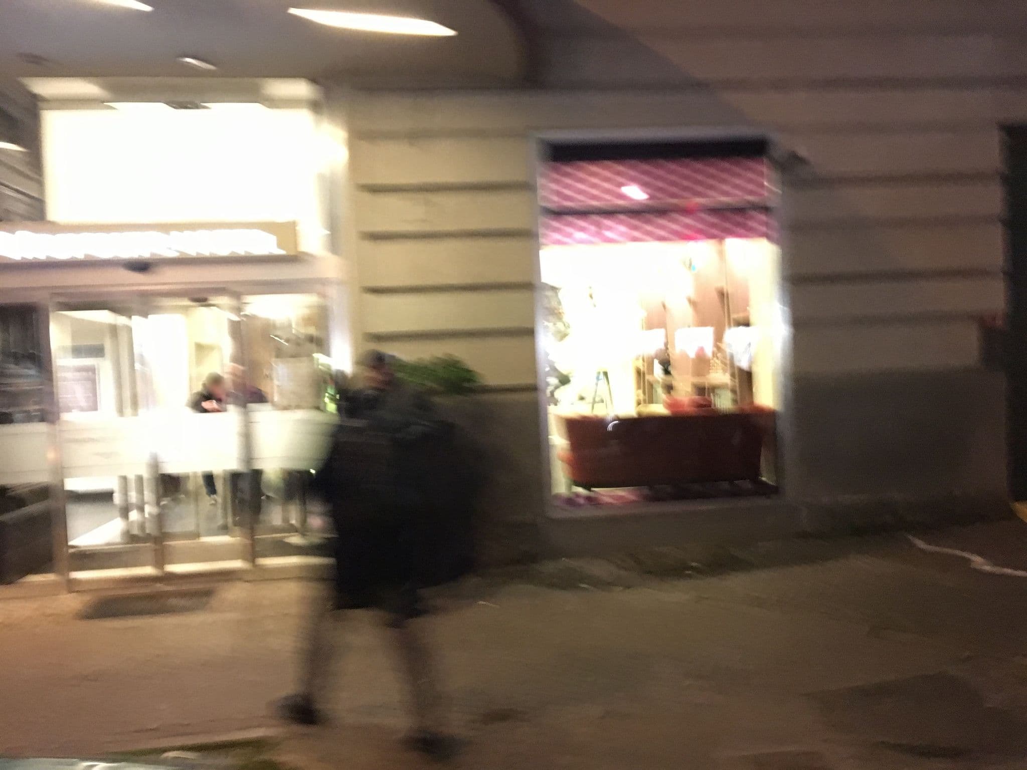 Street view near Hotel Mercure Napoli Centro Angioino, Porto — © andrea96 (CC BY-SA · Mapillary)