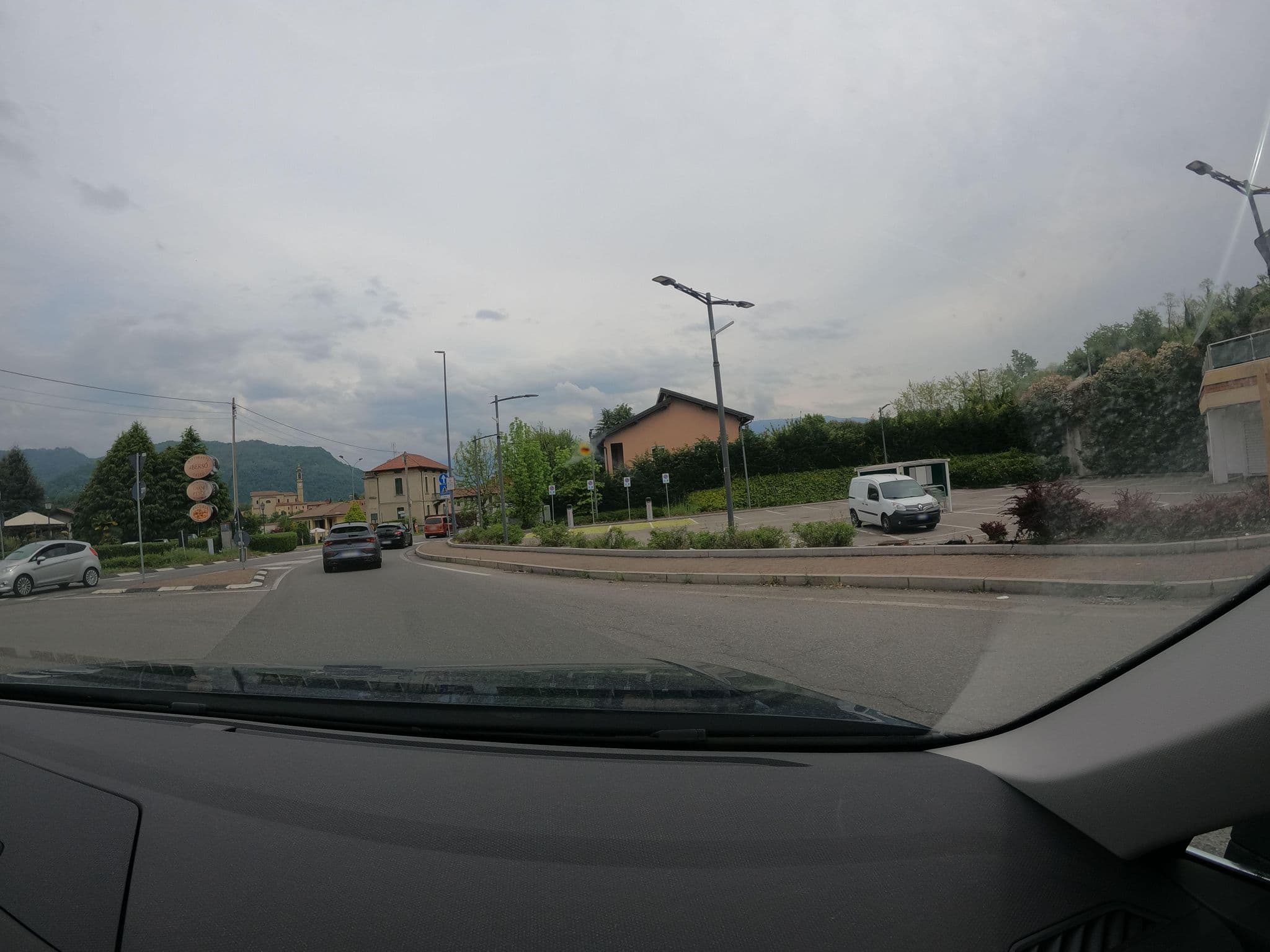 Street view near Locanda Al Bersò, Calco — © borovac (CC BY-SA · Mapillary)