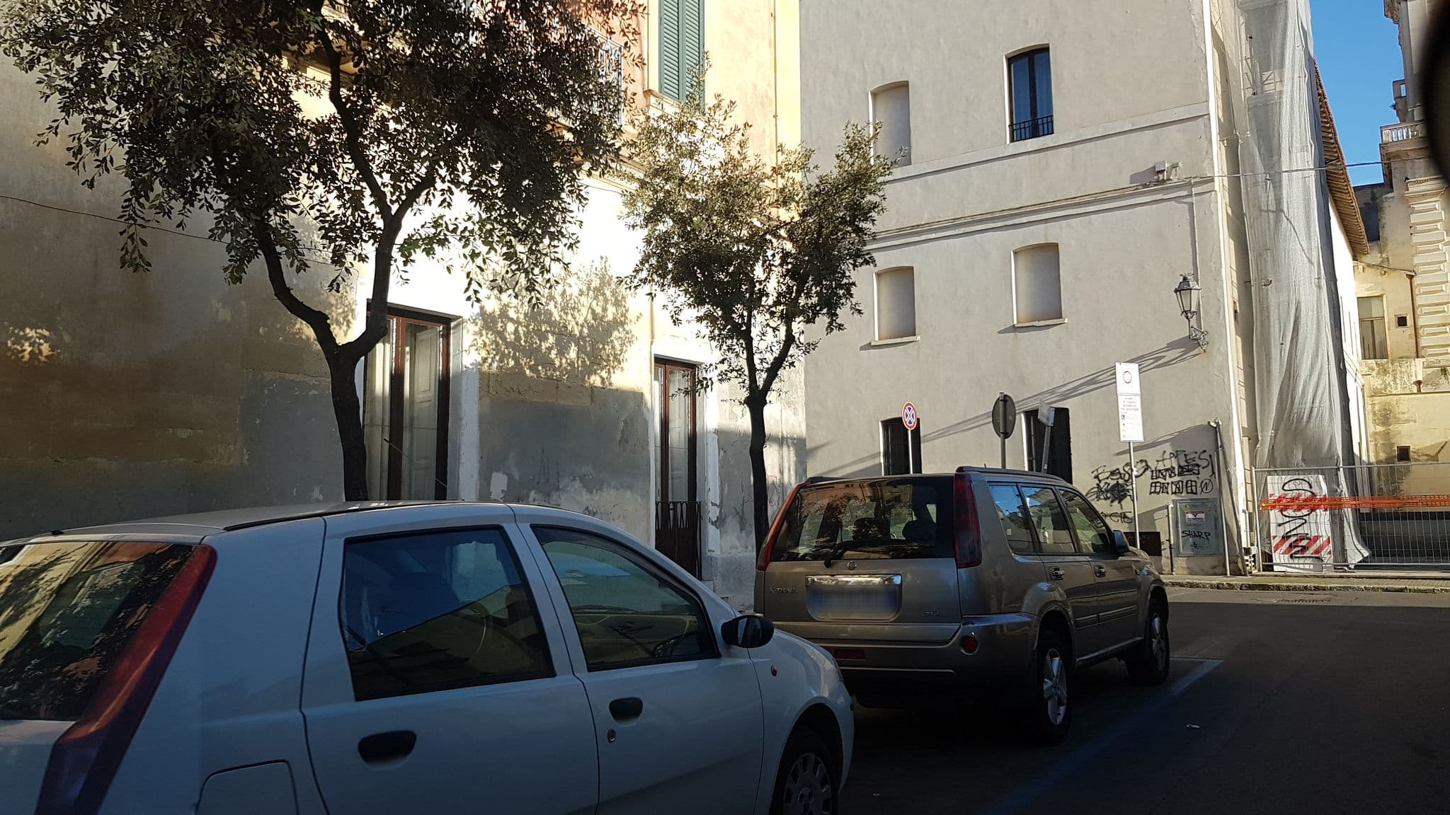Street view near B&B Le Giravolte, Lecce