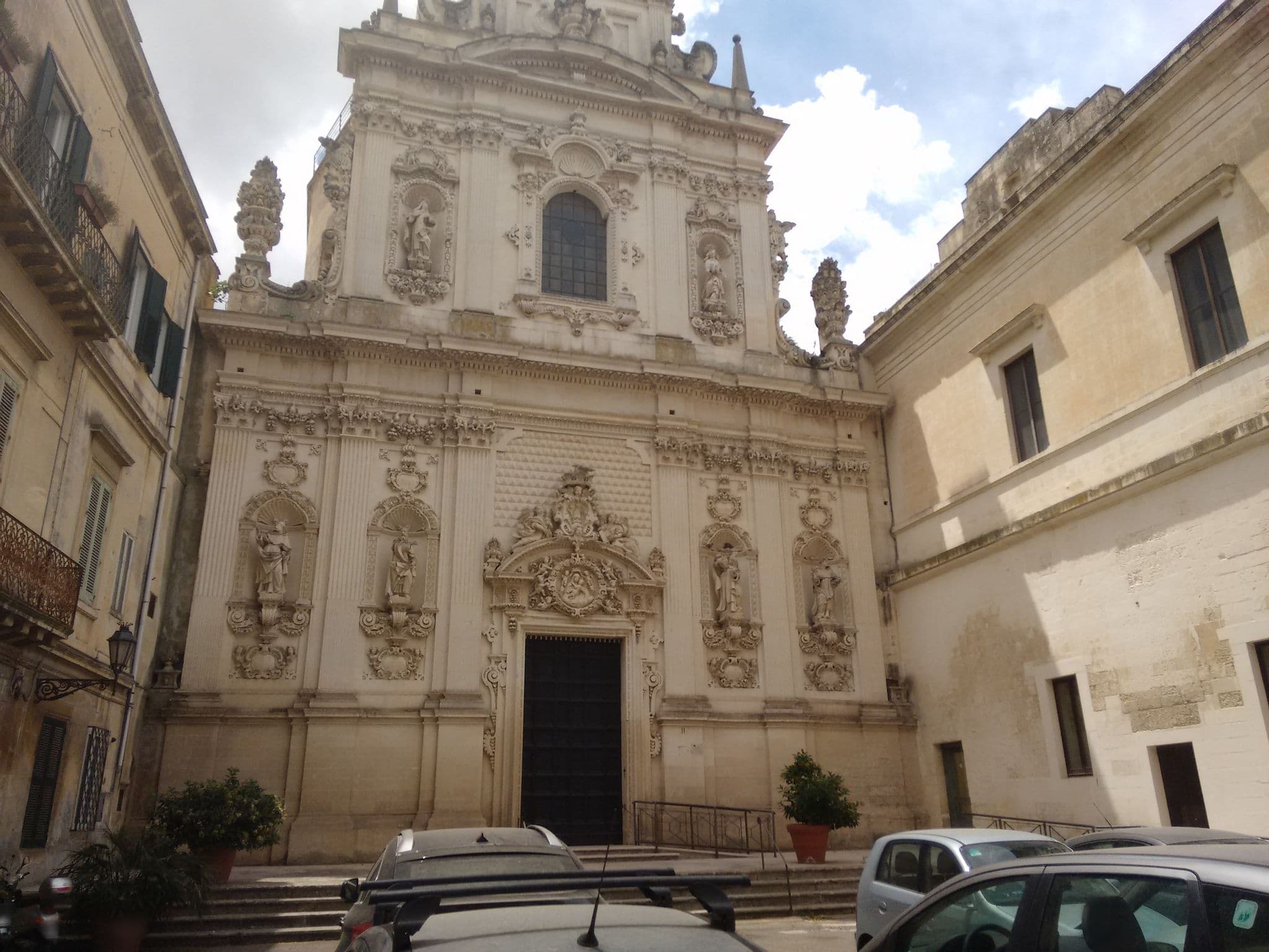 Street view near La Corte B&B, Lecce