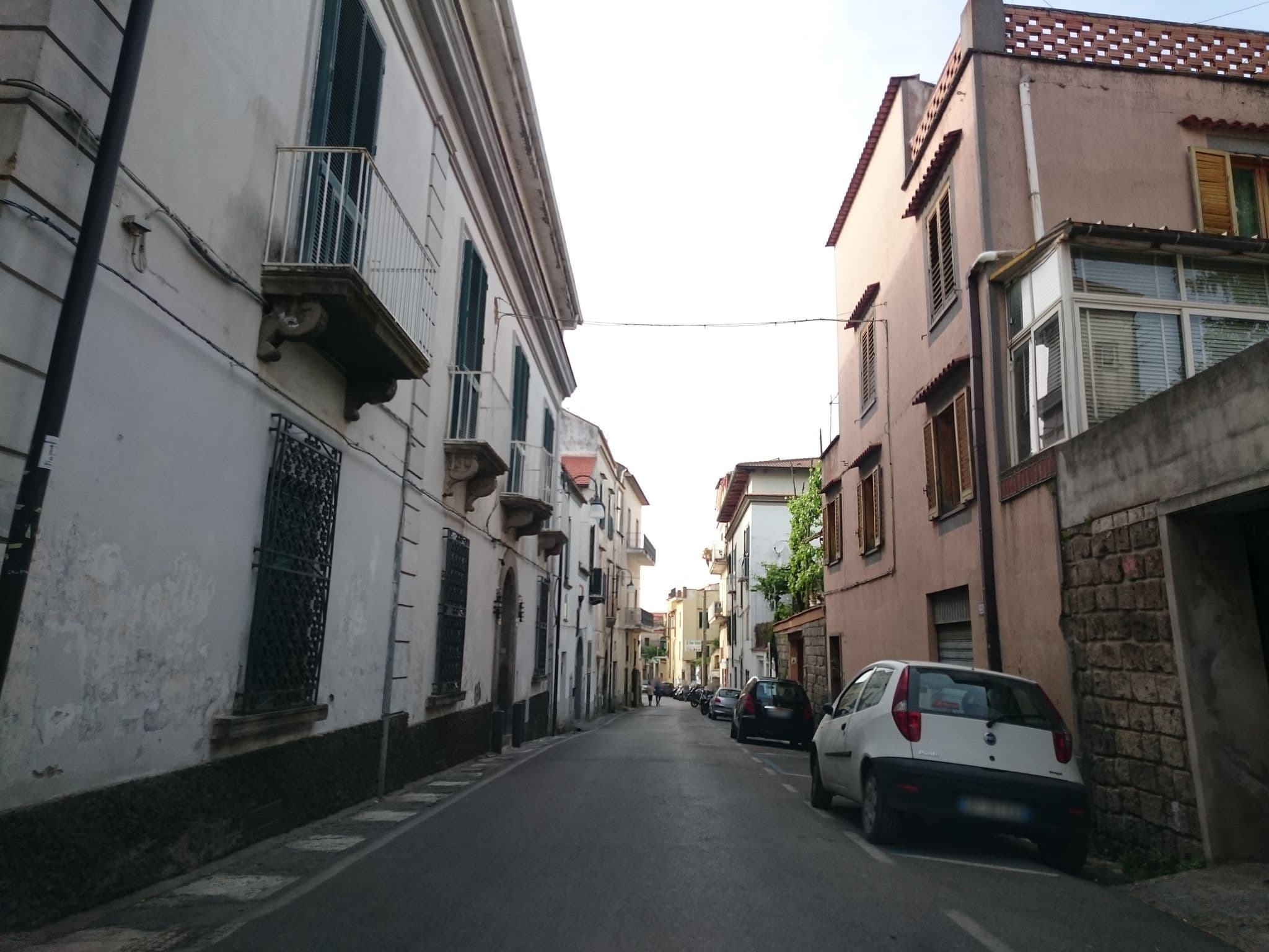 Street view near Villa Emanuel Relais, Sant'Agnello — © dhuyp (CC BY-SA · Mapillary)