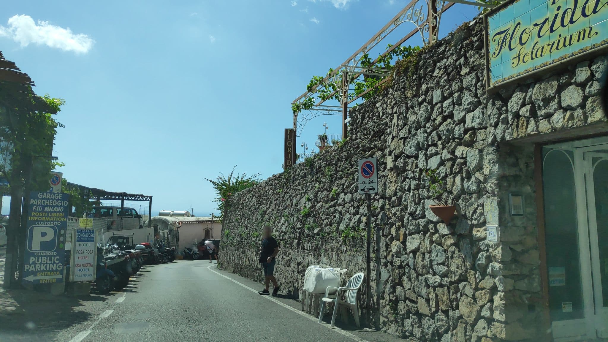 Street view near Appartamenti In Affitto Positano Villa Celentano - Appartamenti Vista Mare, Positano — © marcuscalabresus (CC BY-SA · Mapillary)