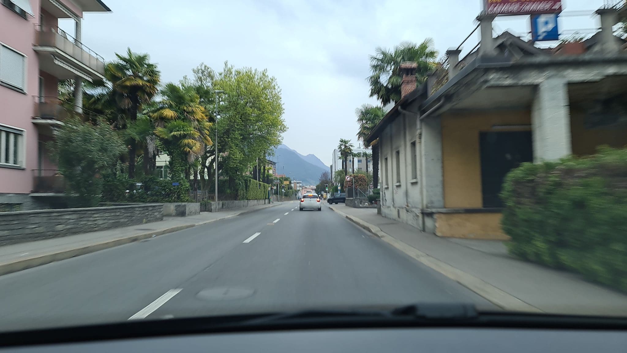 Street view near Al.Fontile, Minusio — © alexanderar (CC BY-SA · Mapillary)