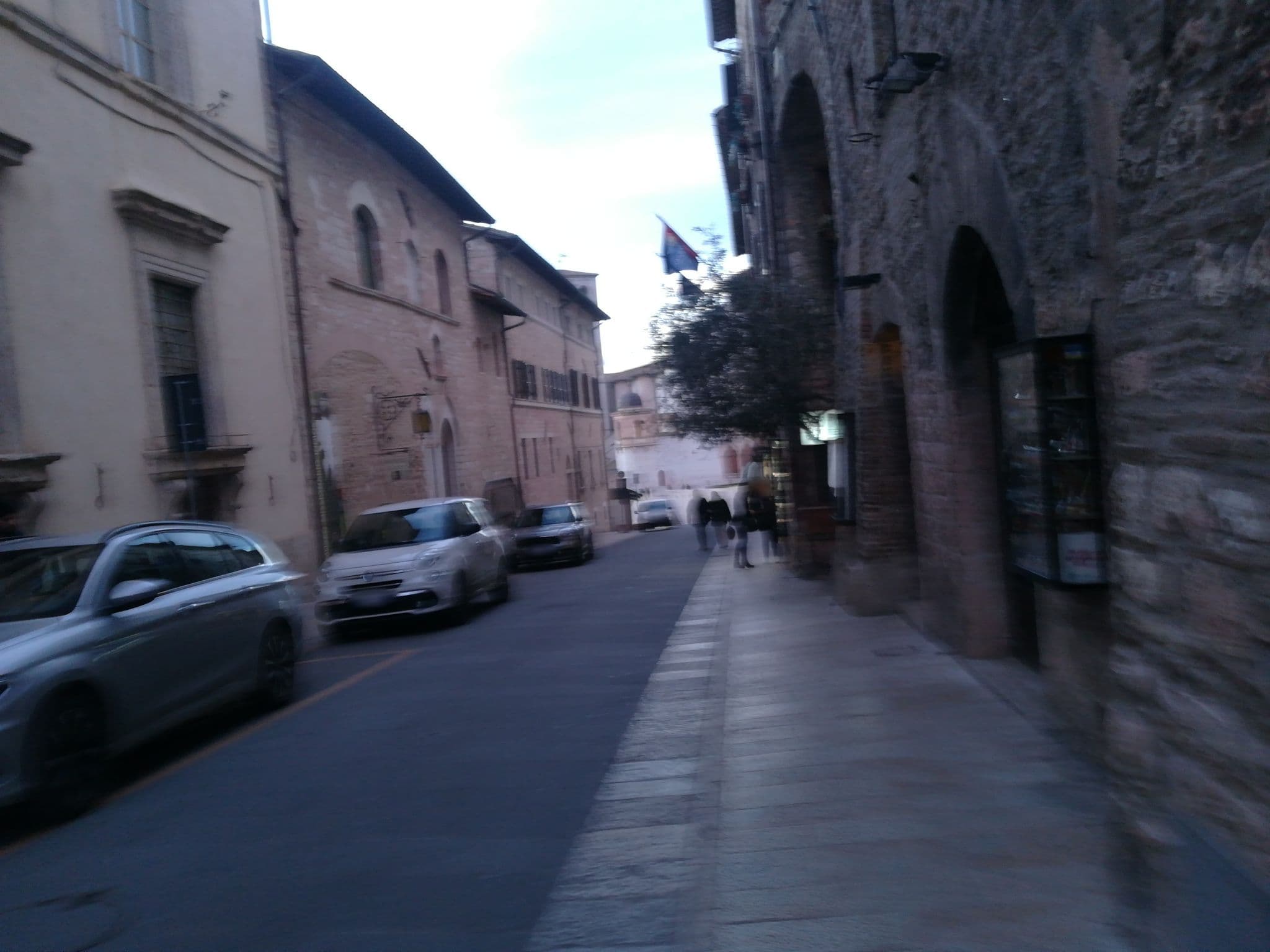 Street view near Hotel Properzio, Assisi — © jeawrong (CC BY-SA · Mapillary)