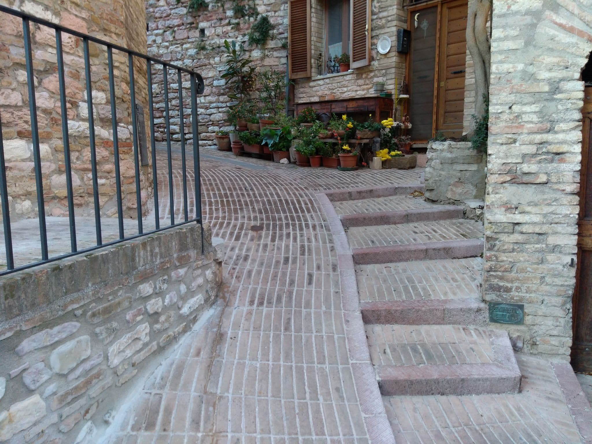 Street view near Albergo Ancajani, Assisi — © mircozorzo (CC BY-SA · Mapillary)
