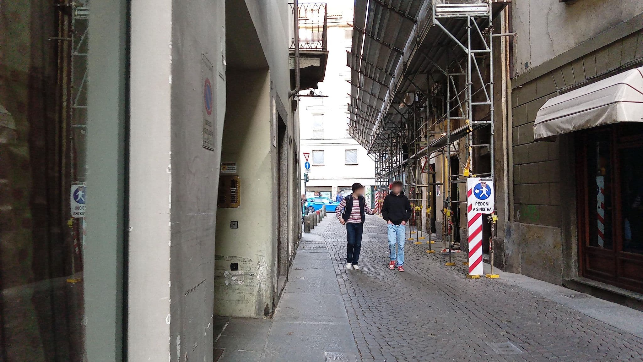 Street view near B&B Torino Très Chic, Porta Palazzo — © ffierm (CC BY-SA · Mapillary)