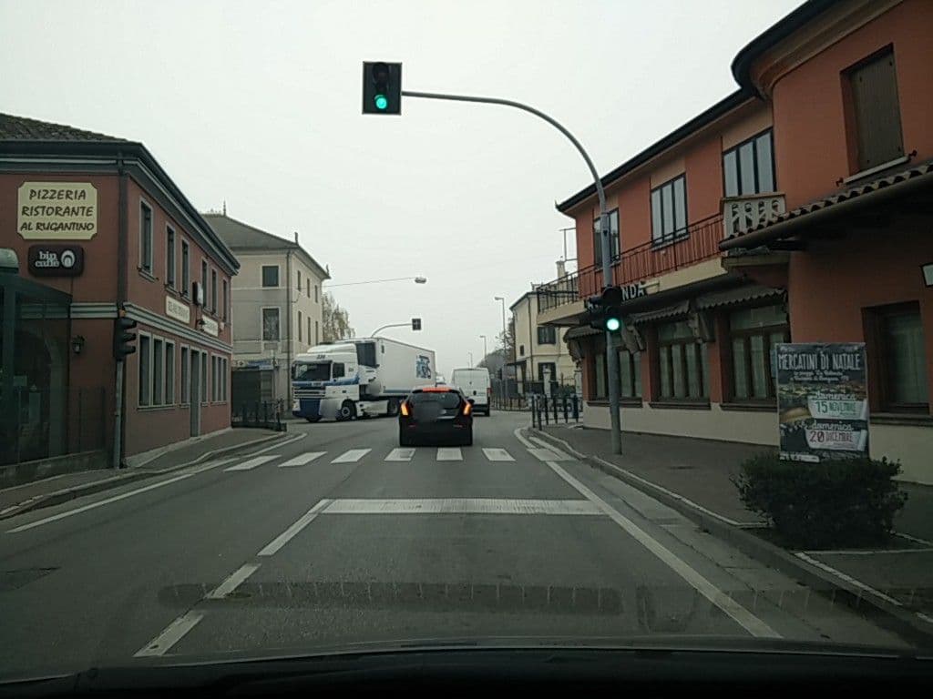 Street view near La Rotonda Relais, Badoere — © bellazambo (CC BY-SA · Mapillary)