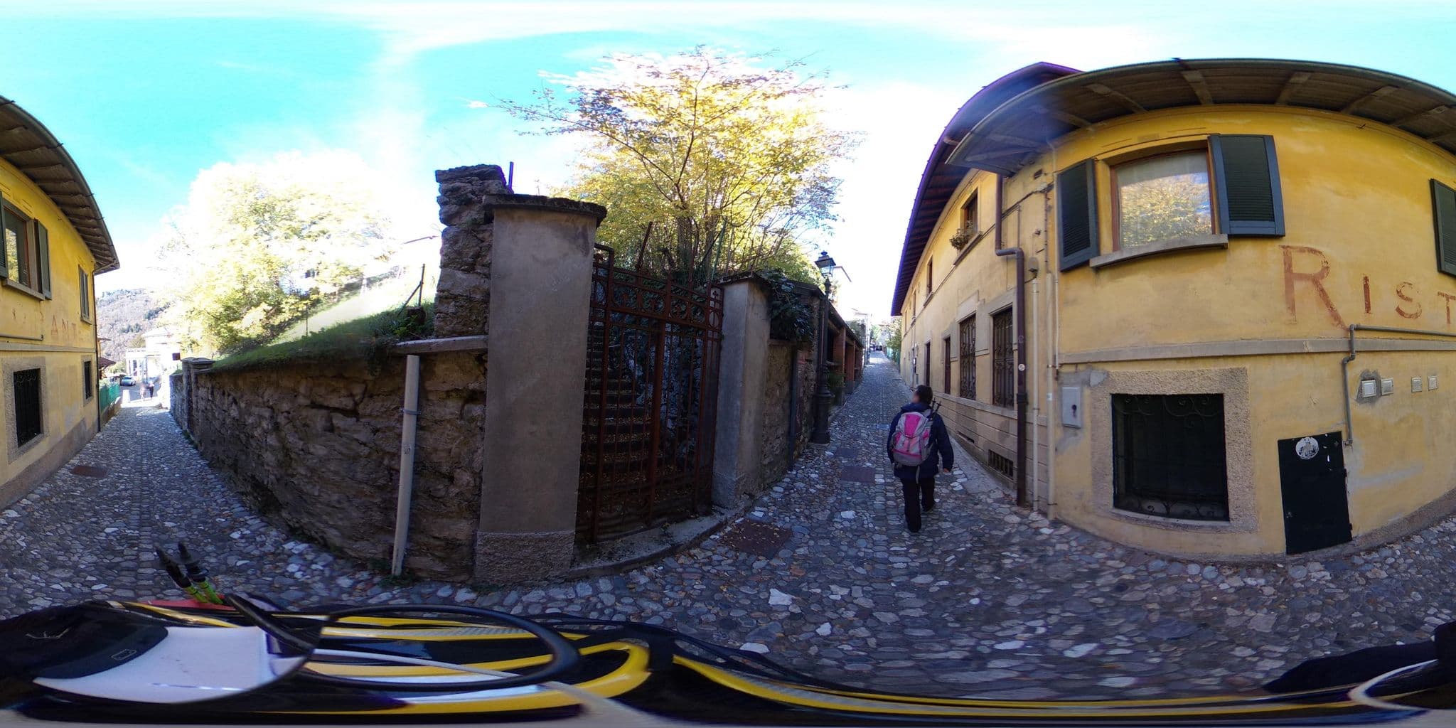 Street view near Ristorante Hotel Colonne, Luvinate — © kaitu (CC BY-SA · Mapillary)