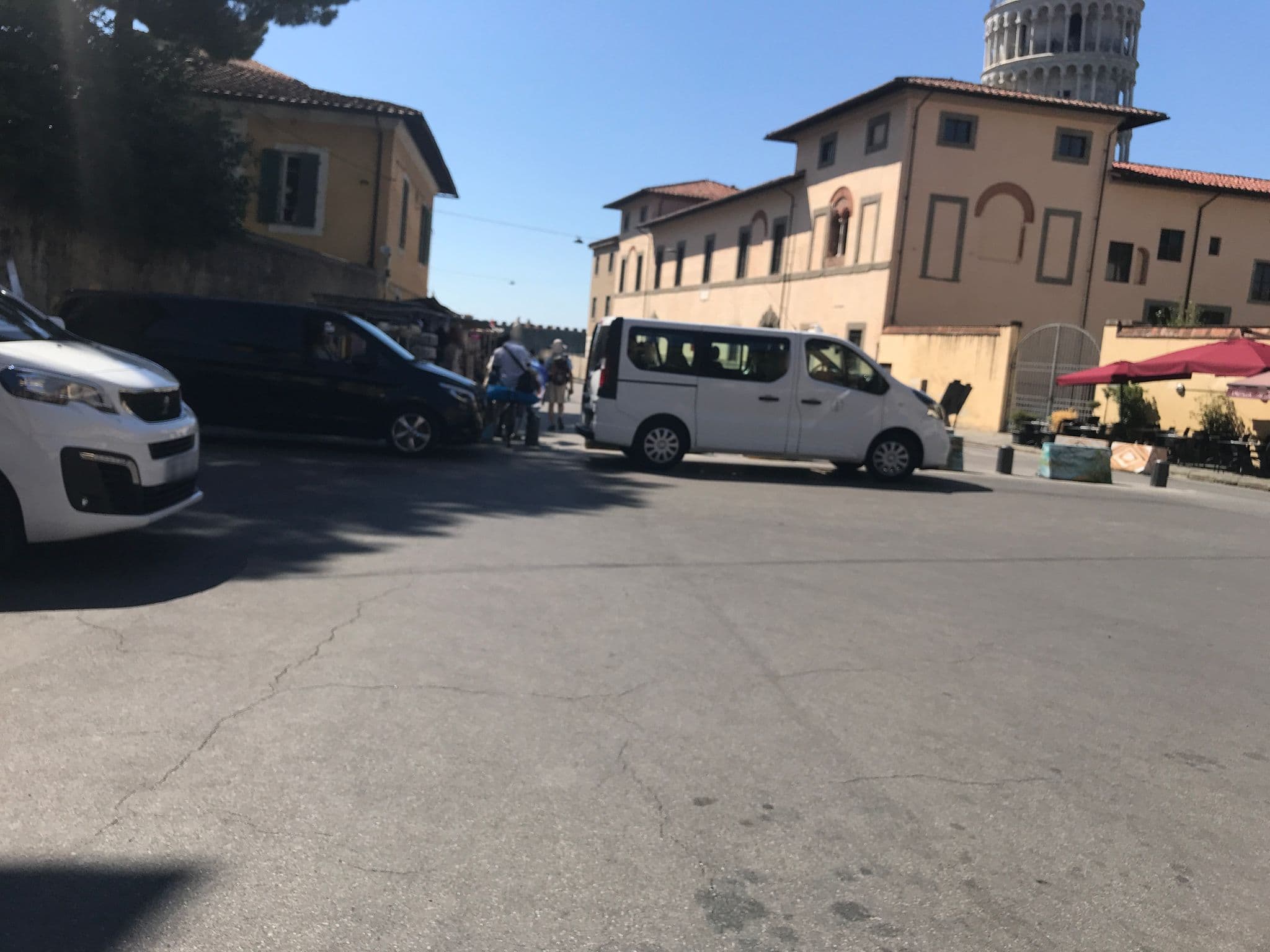 Street view near Hotel Villa Kinzica, Pisa