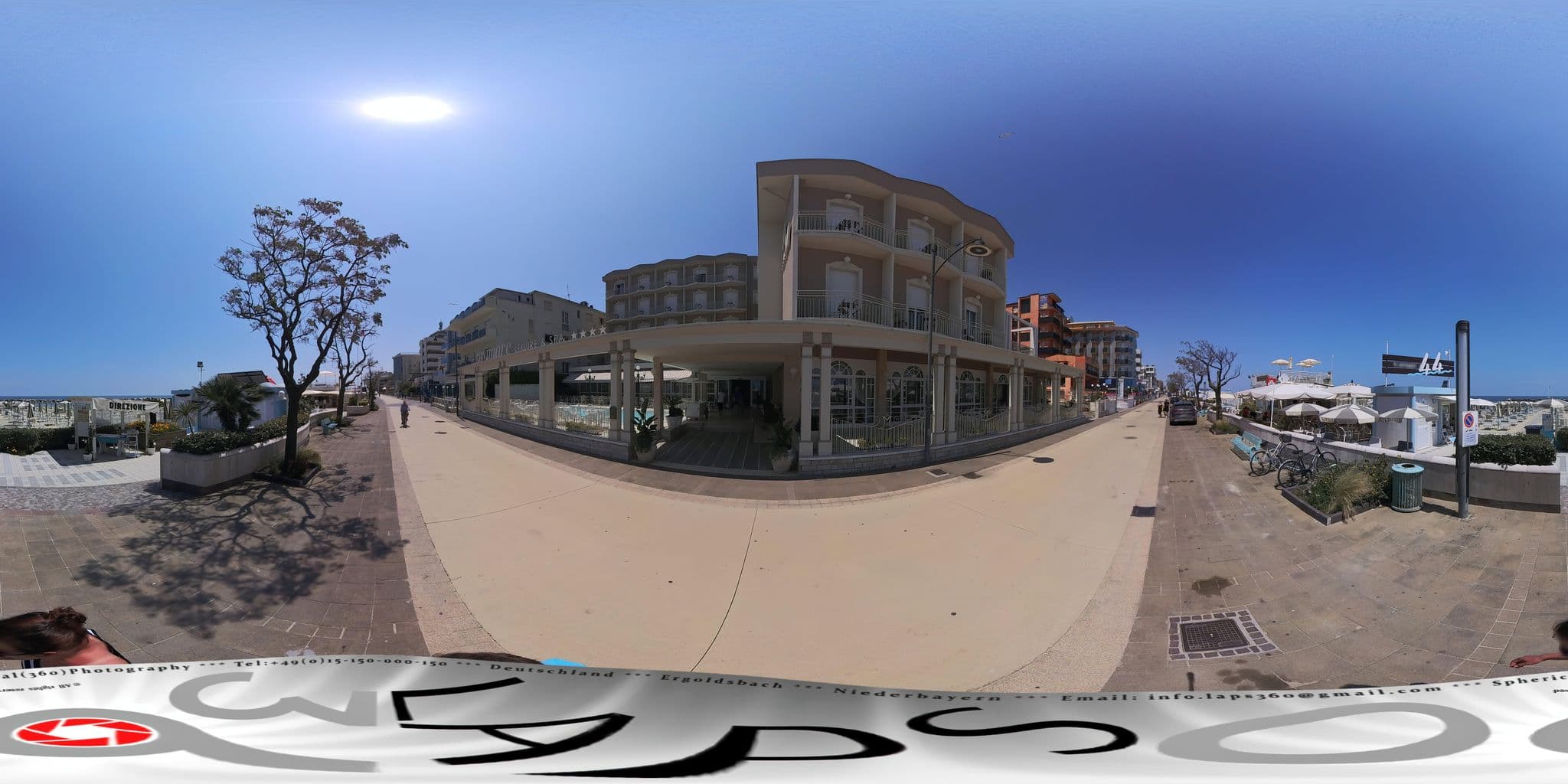 Street view near Hotel Miramare, Bellaria-Igea Marina