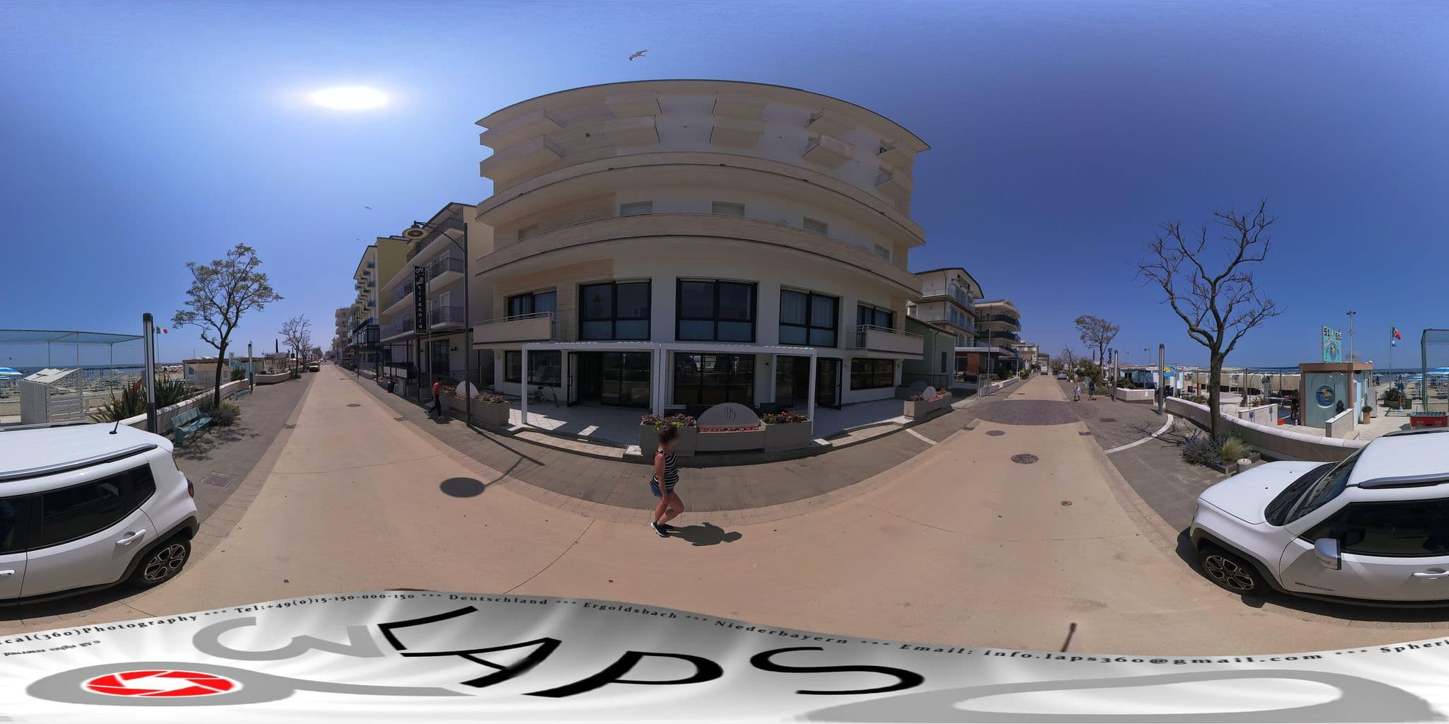 Street view near Hotel Britannia Bellaria, Bellaria-Igea Marina